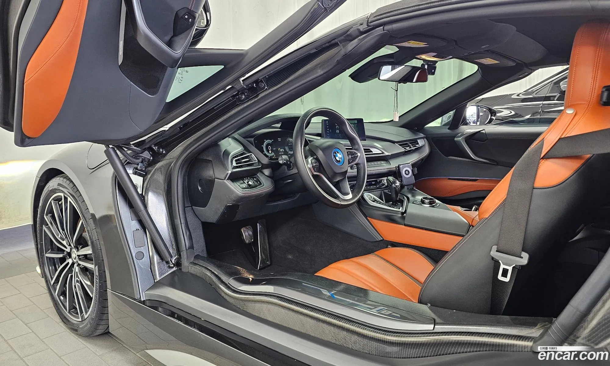 BMW i8 2019 WBY2Z6103K7E20394 — 18
