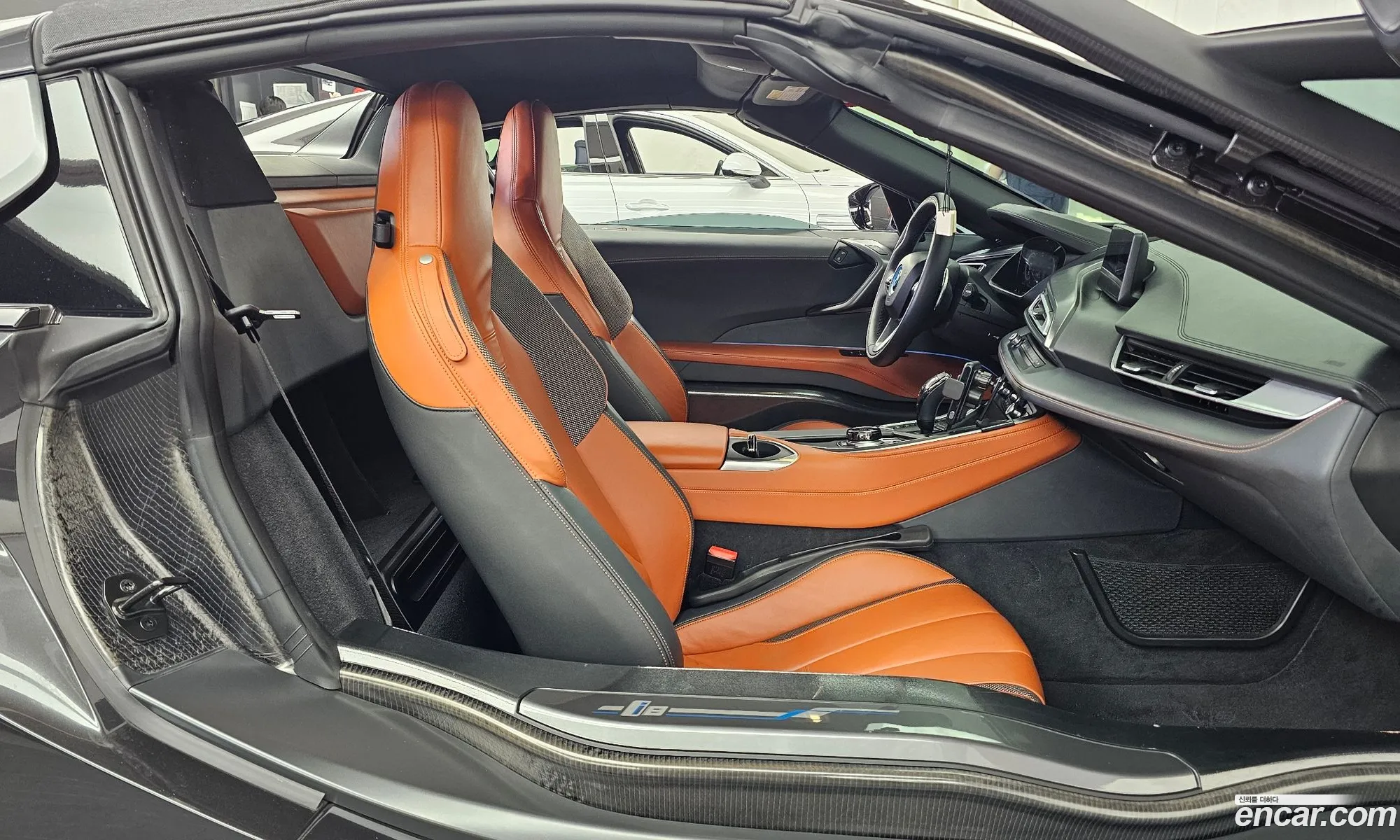 BMW i8 2019 WBY2Z6103K7E20394 — 20