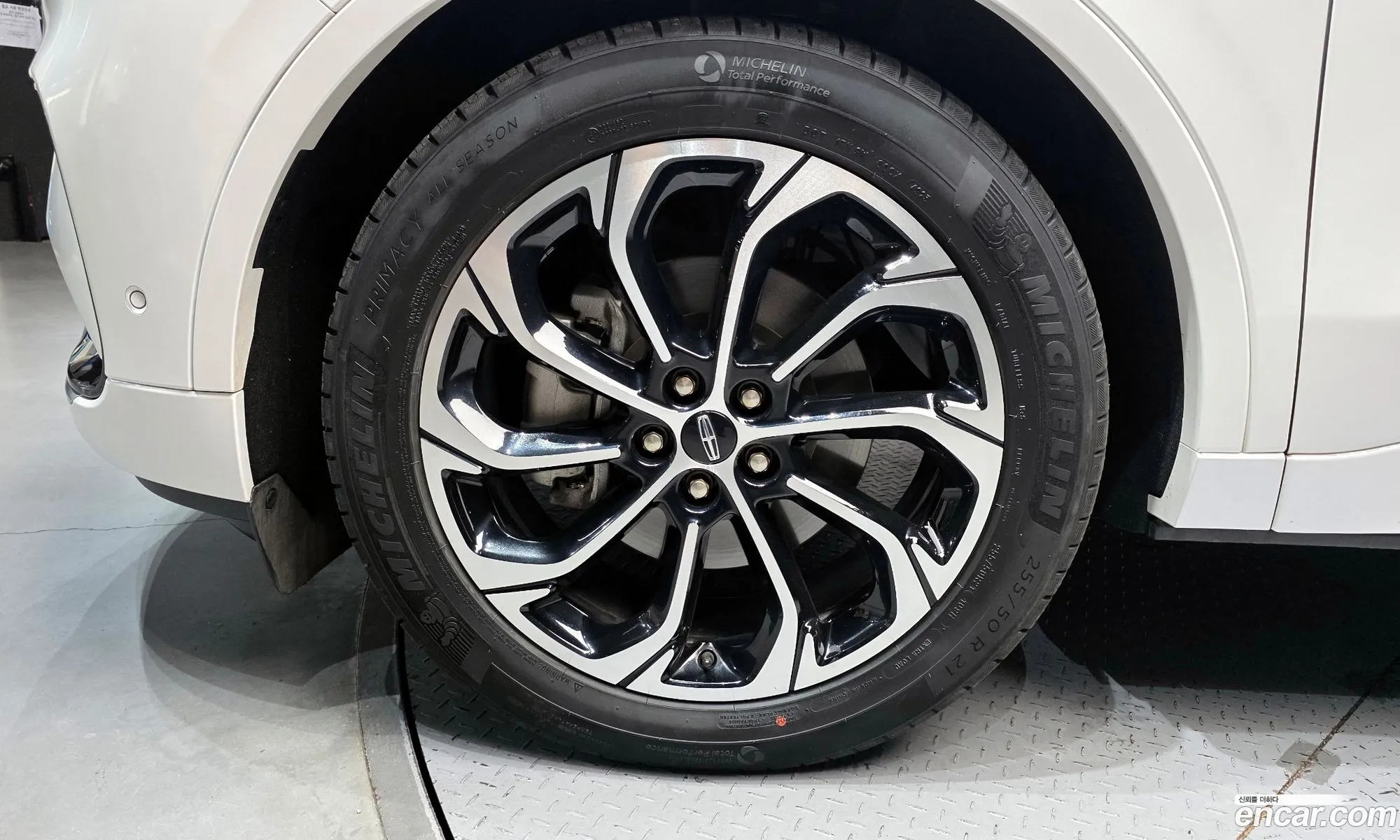 Lincoln Nautilus 2024 — 24