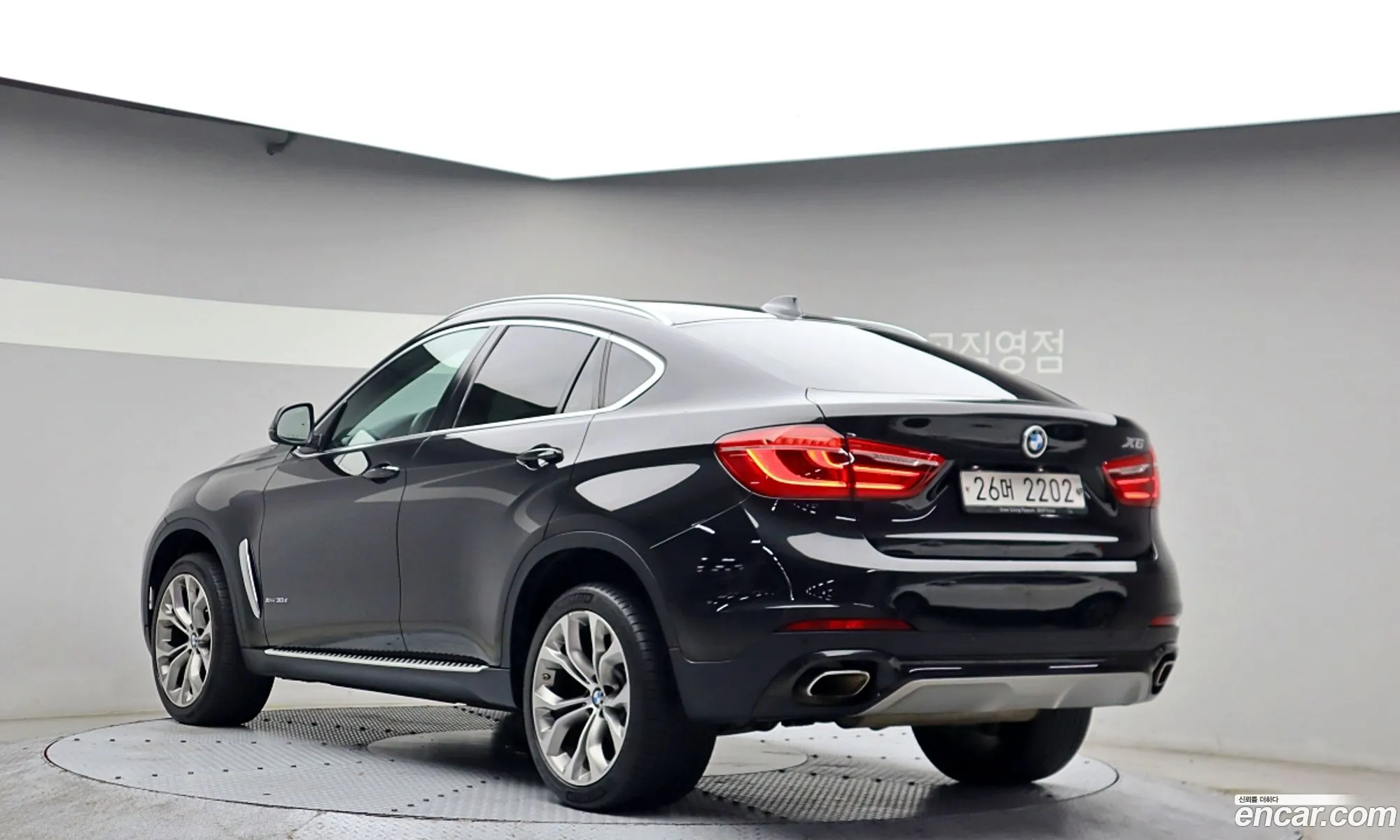 BMW X6 2018 — 2