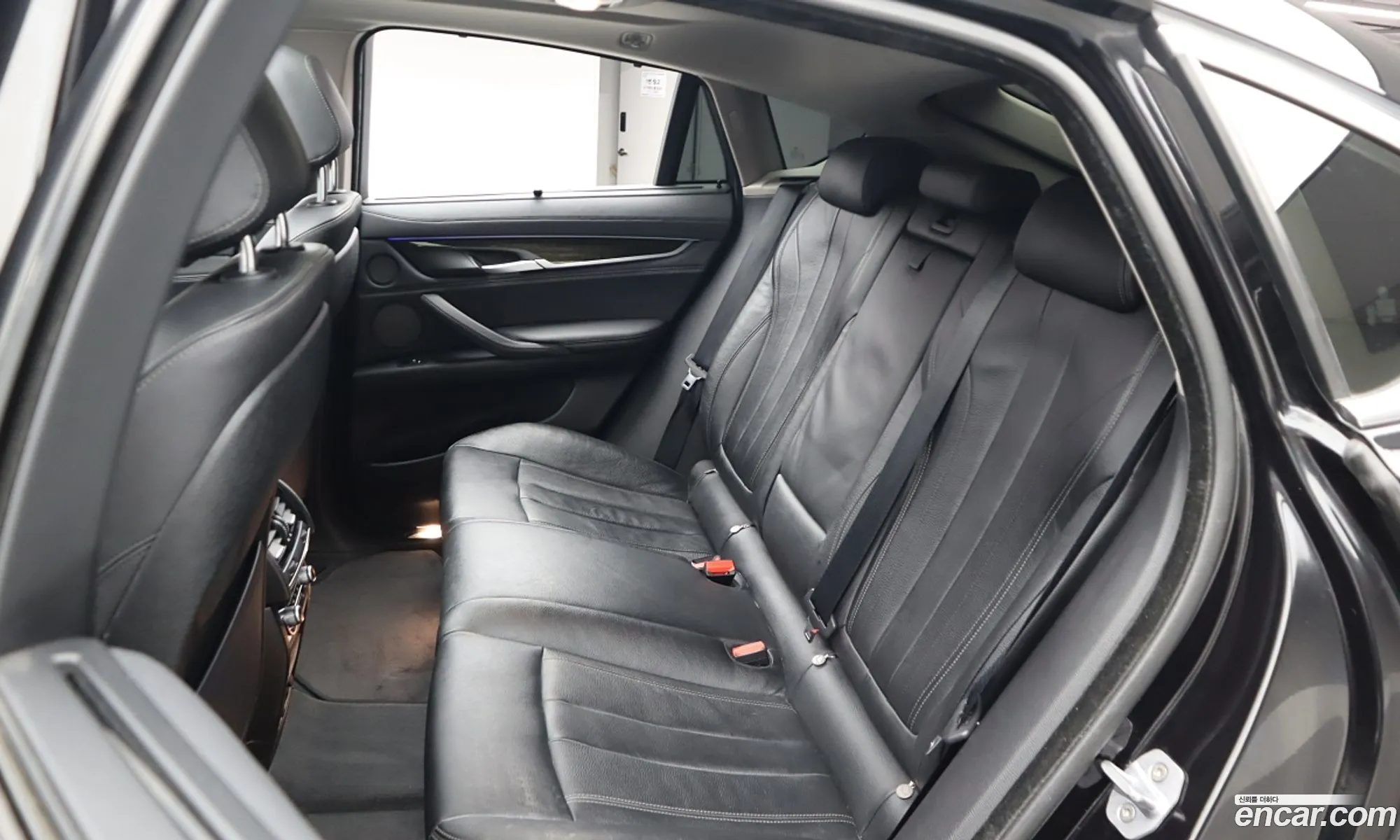 BMW X6 2018 — 18
