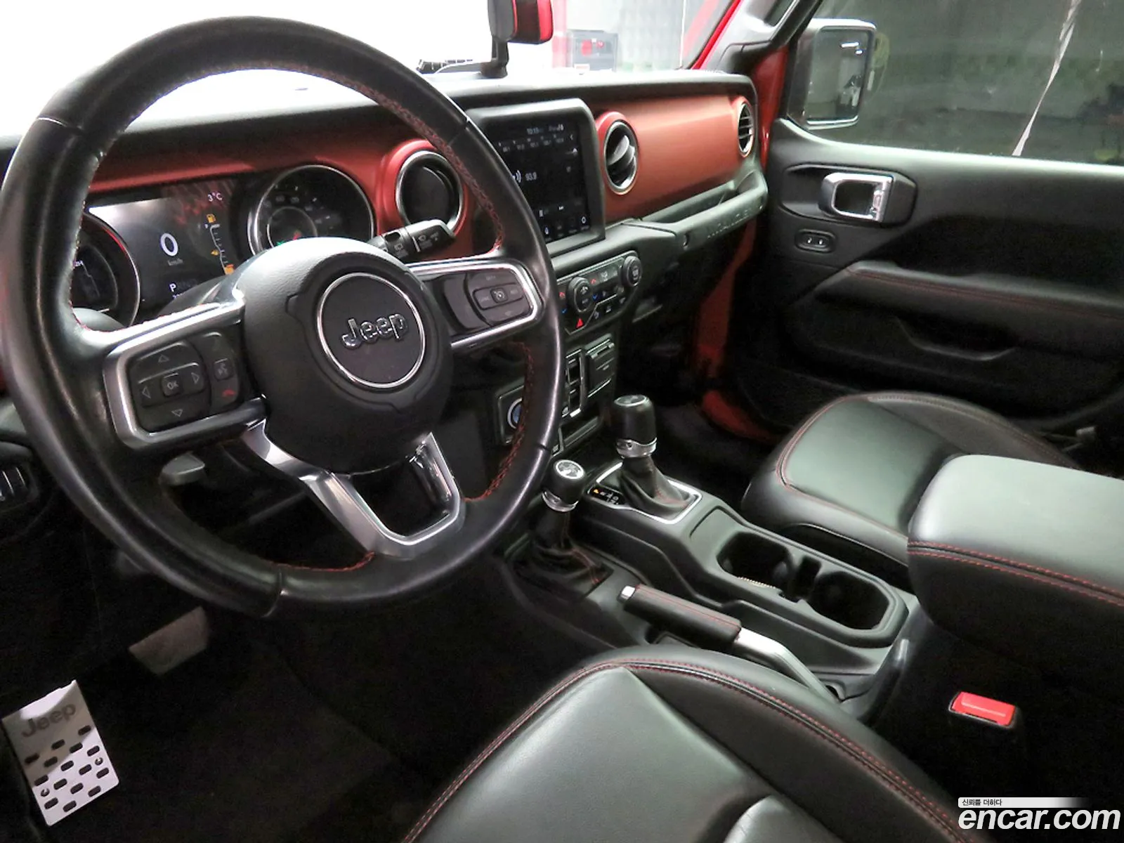 Jeep Wrangler 2021 — 17