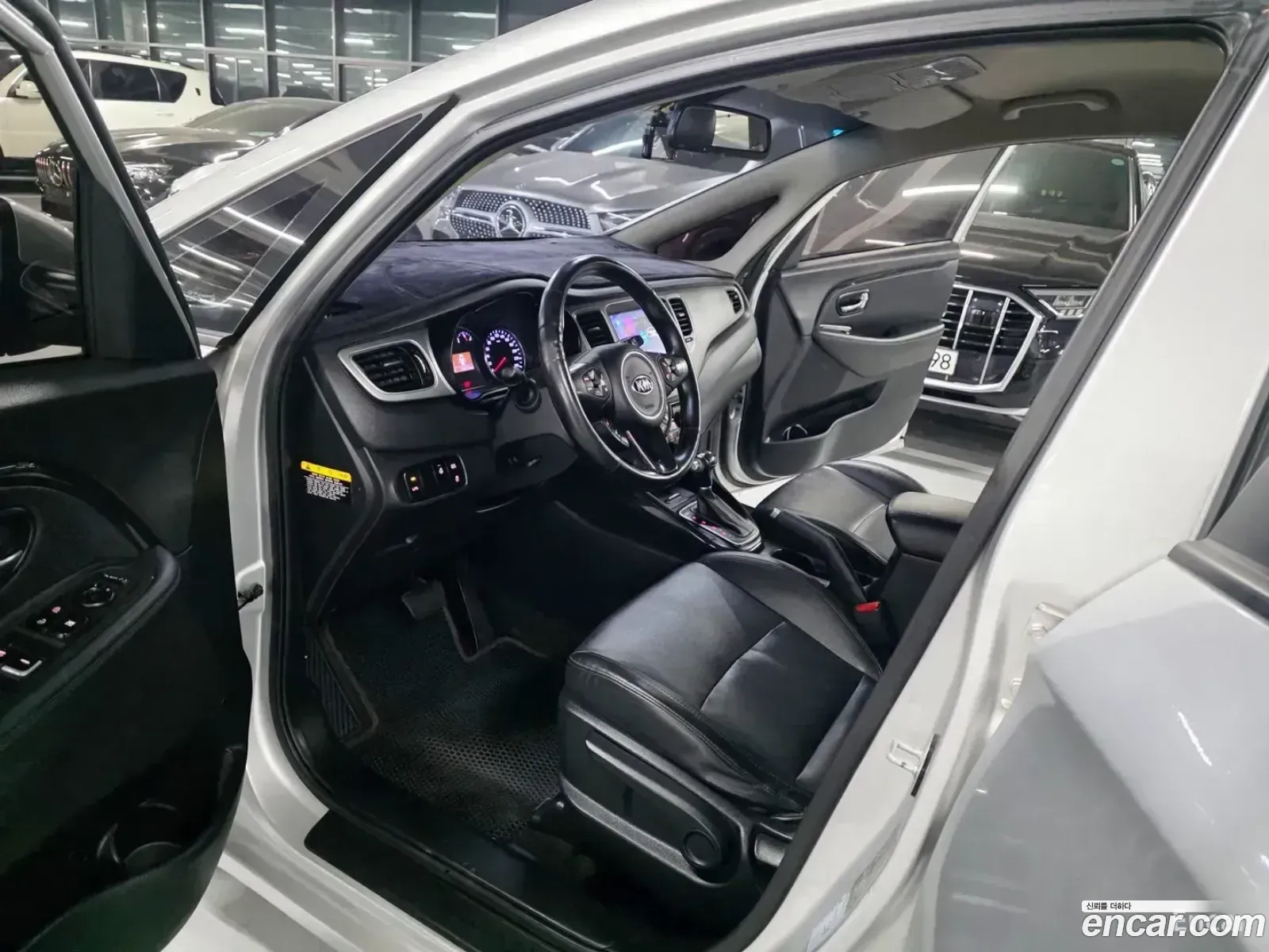 Kia Carens 2013 — 4
