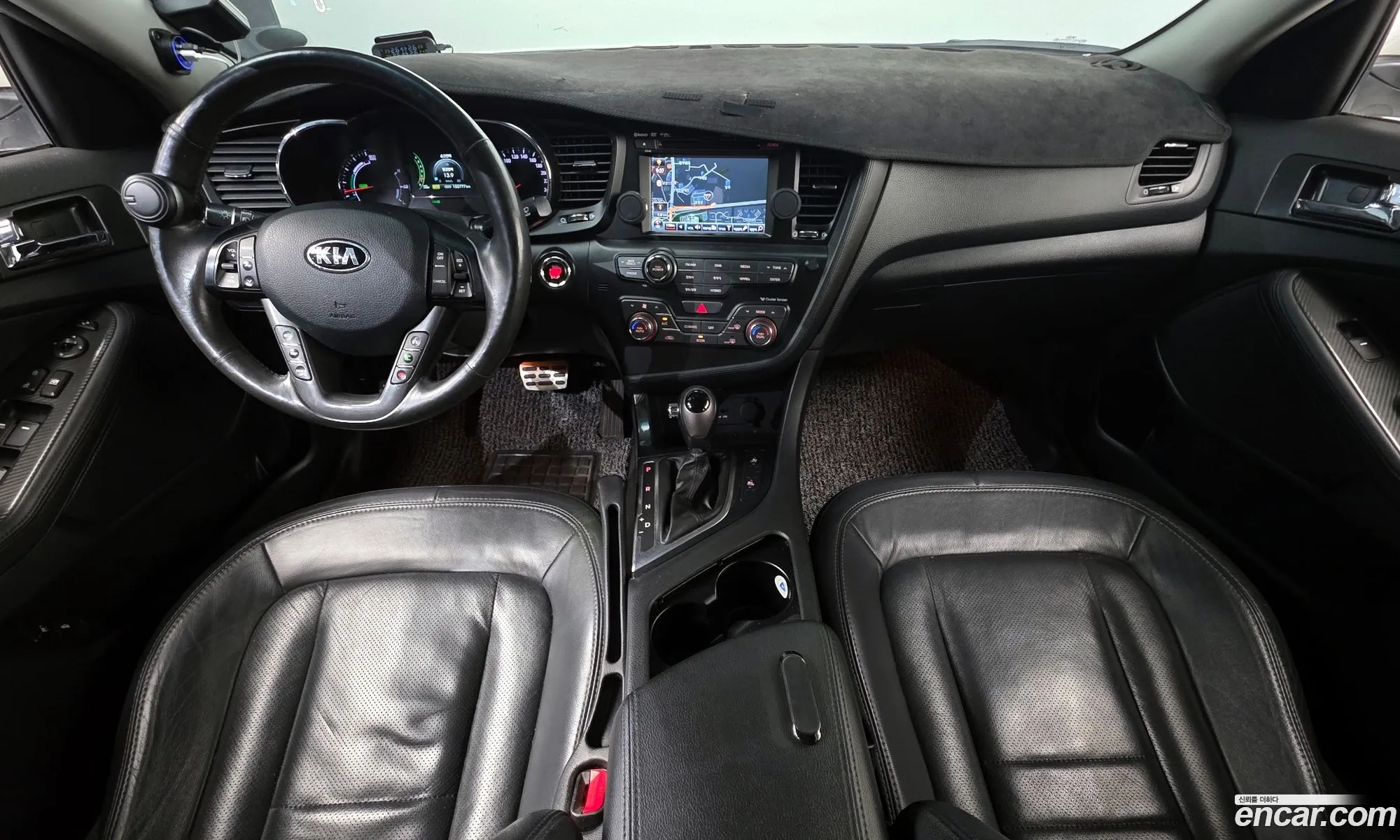 Kia K5 Hybrid 2013 — 2