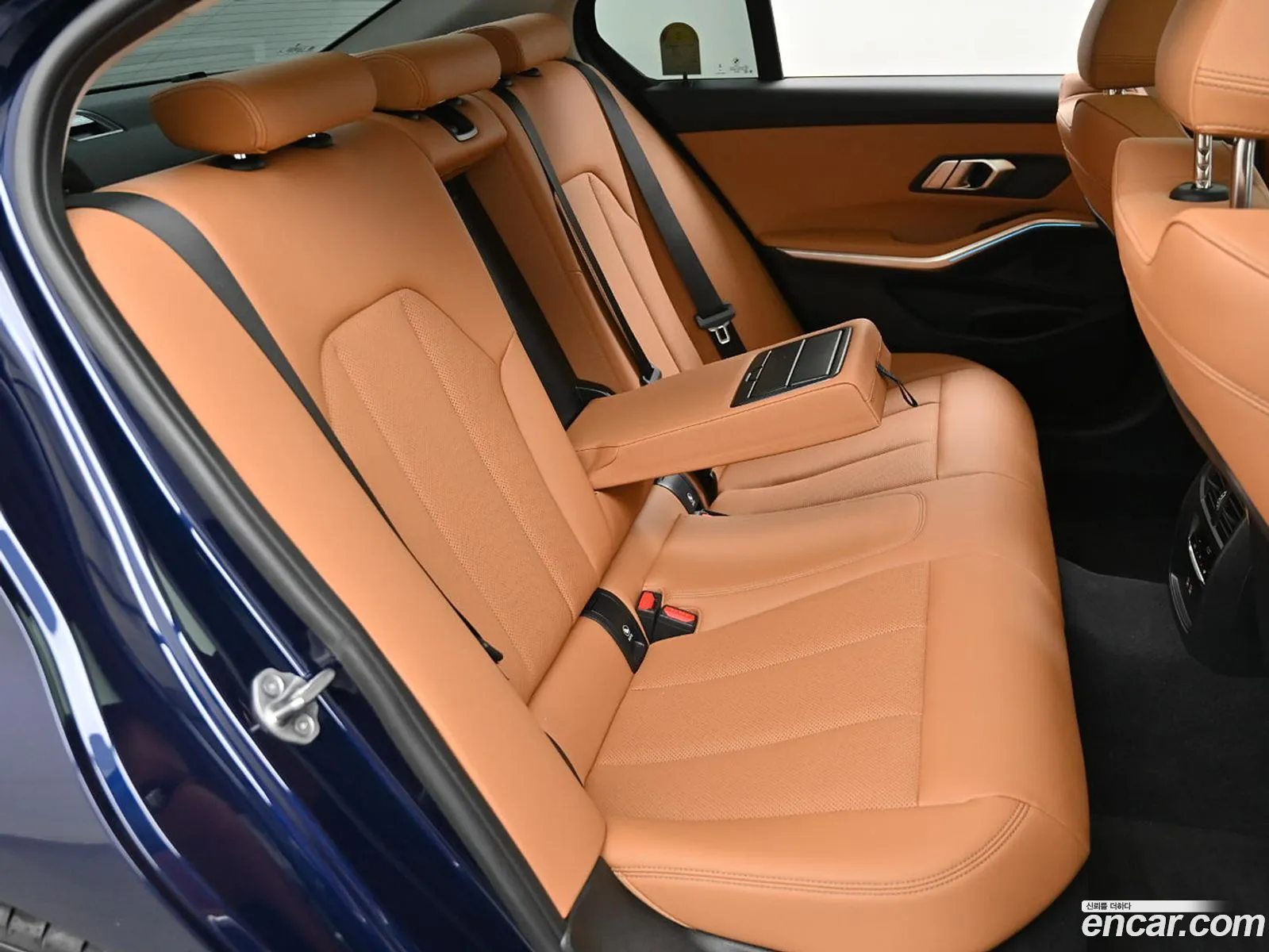 BMW 3 Series 2025 — 12