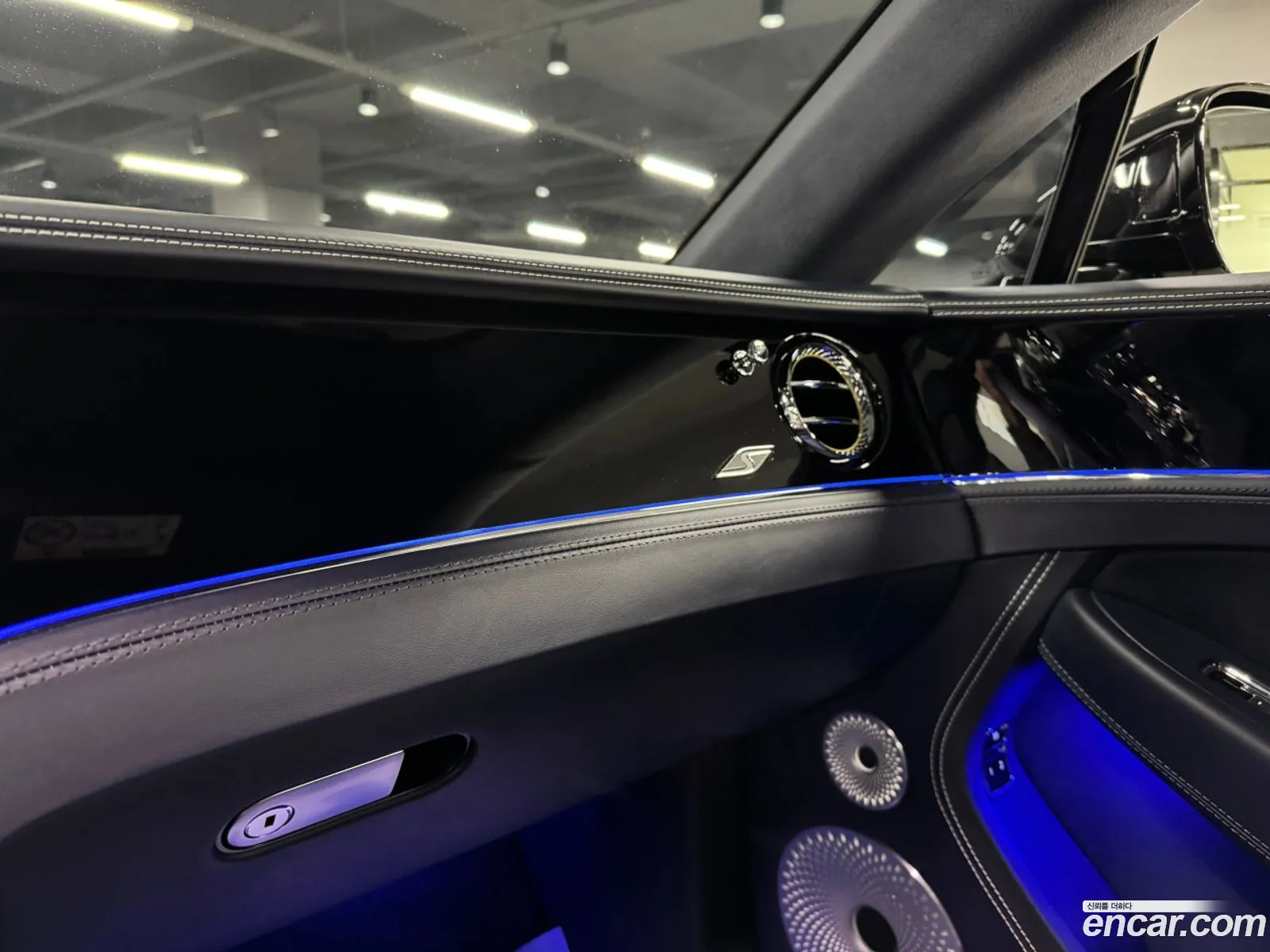 Bentley Continental GT 2023 — 6