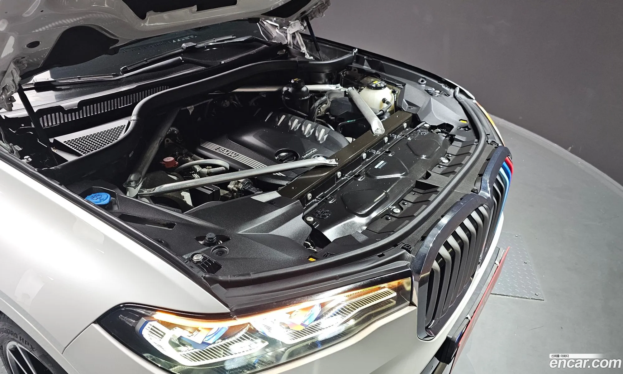 BMW X7 2021 — 18