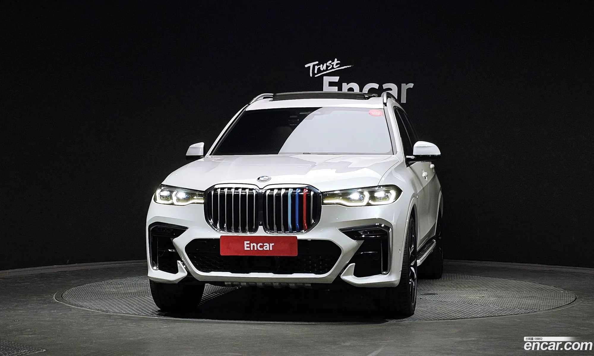 BMW X7 2021 — 12