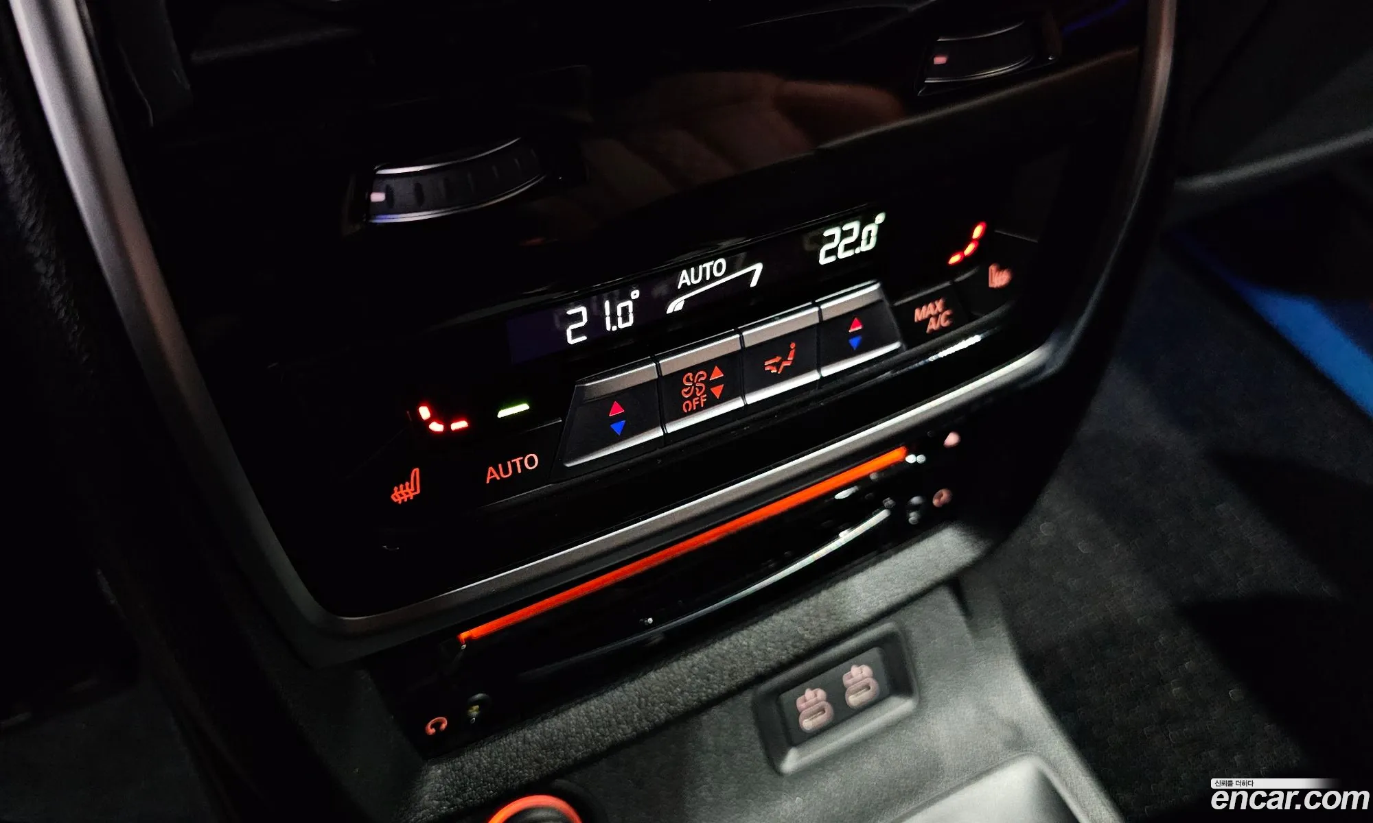 BMW X7 2021 — 7