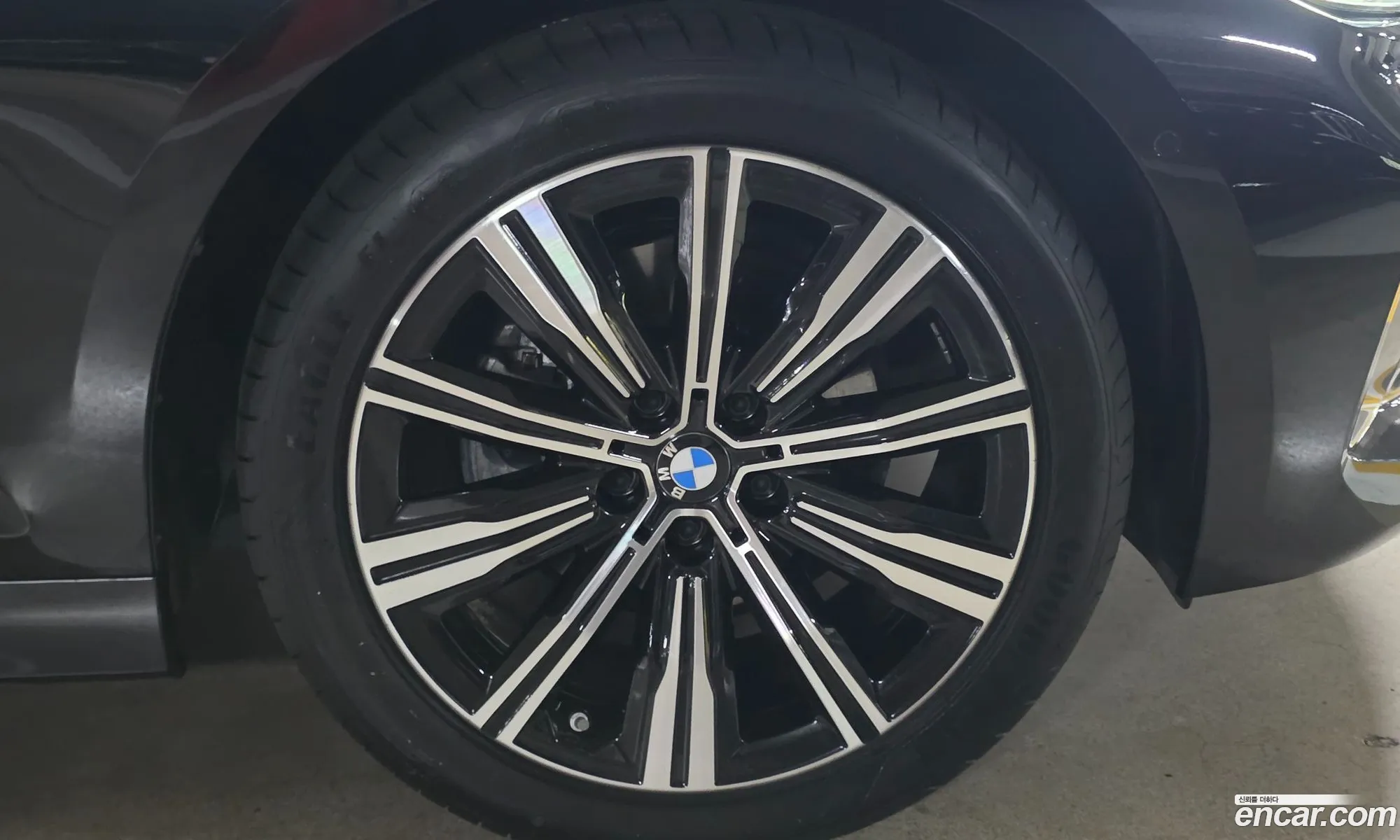 BMW 3 Series 2025 — 9