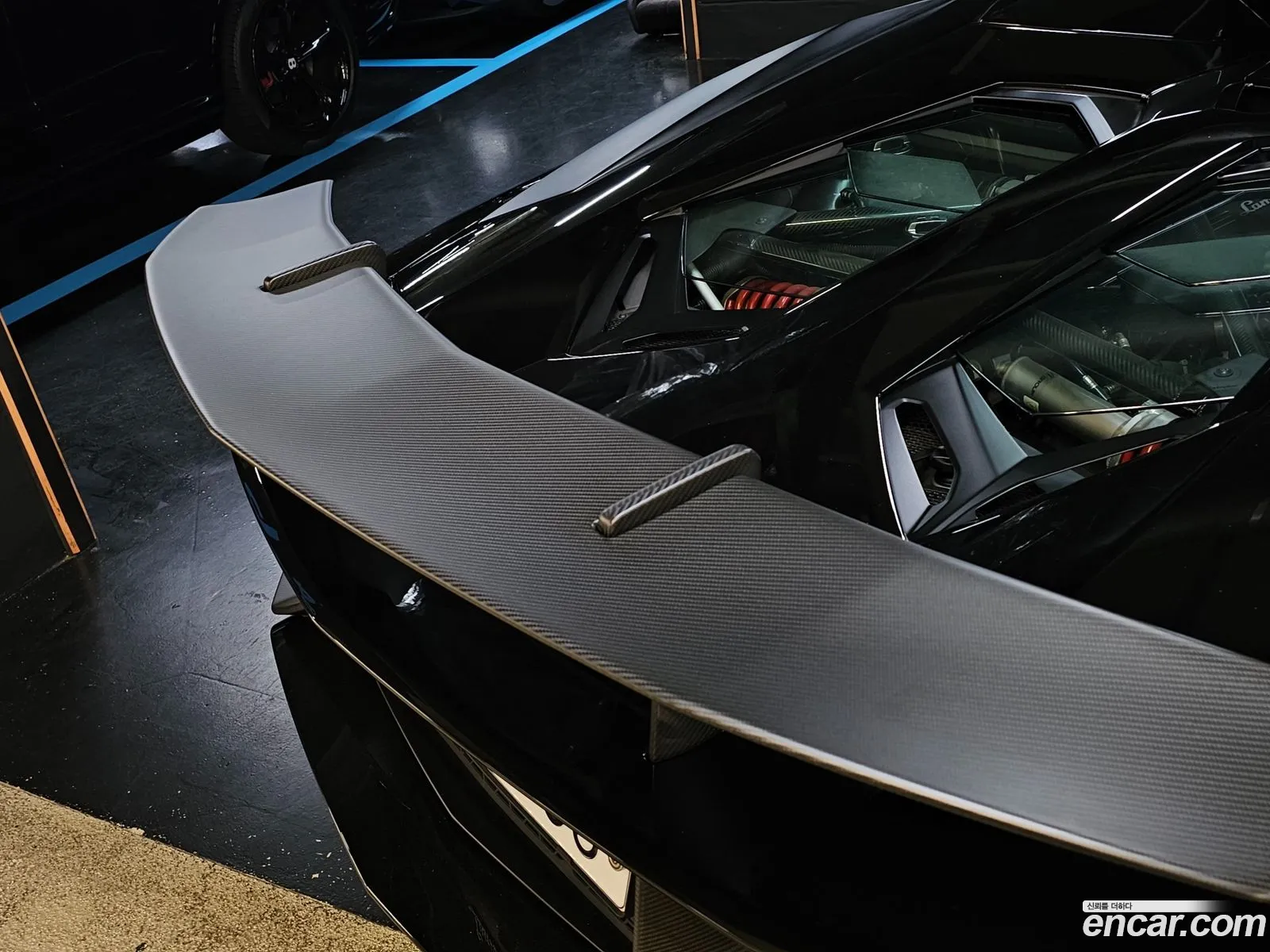 Lamborghini Aventador 2017 — 16