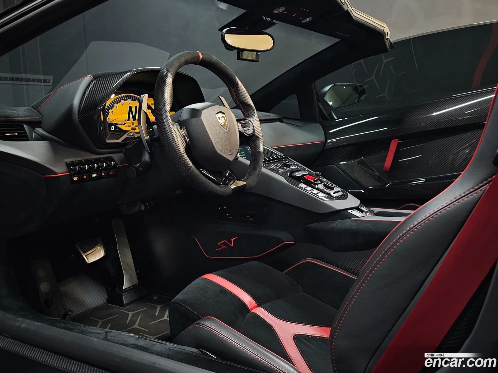 Lamborghini Aventador