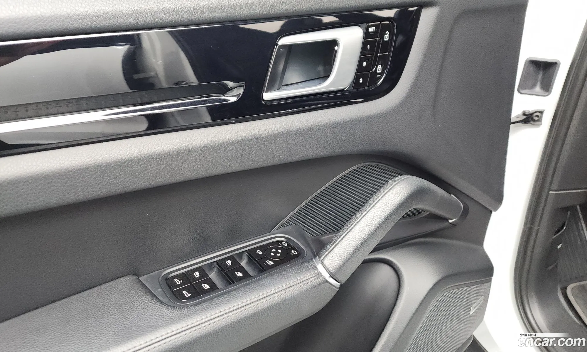 Porsche Cayenne 2020 WP1BA29Y8LDA66141 — 35
