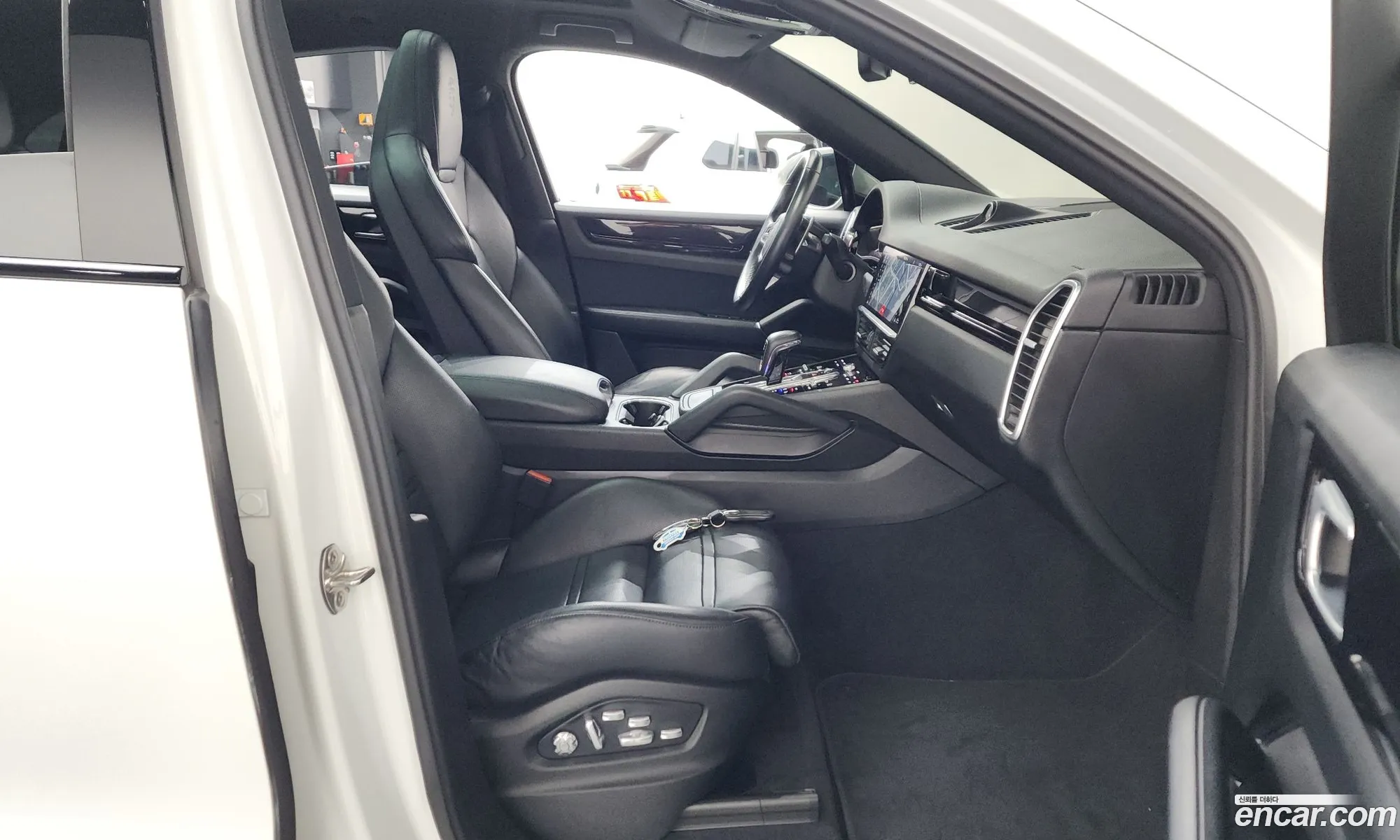 Porsche Cayenne 2020 WP1BA29Y8LDA66141 — 29