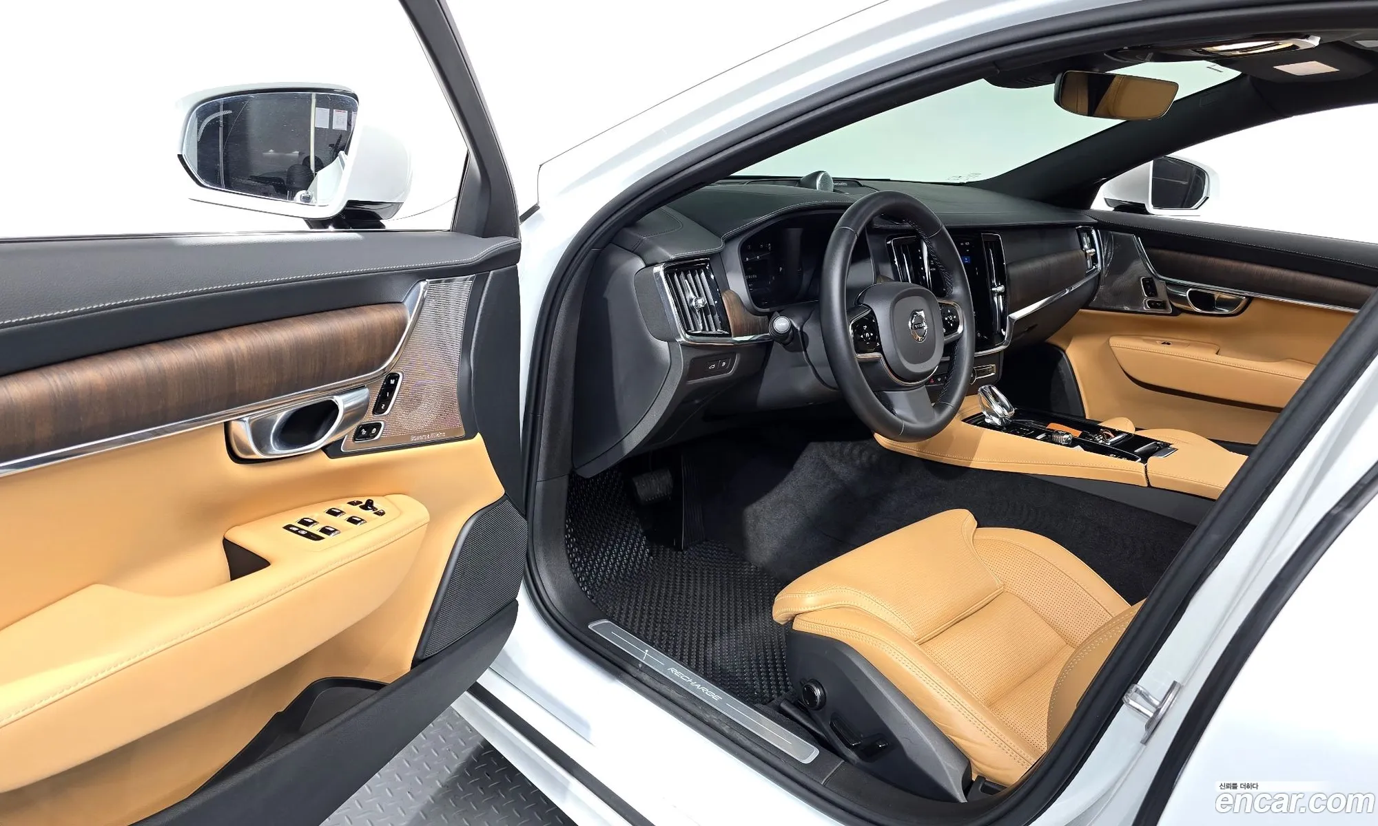 Volvo S90 2022 LVYPTH601PP330171 — 29