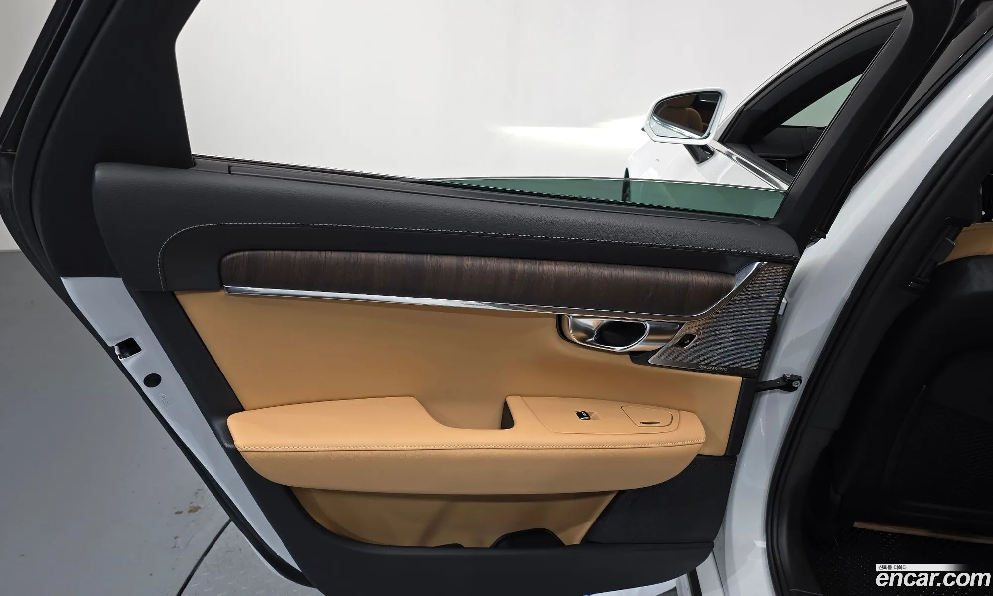 Volvo S90 2022 LVYPTH601PP330171 — 13