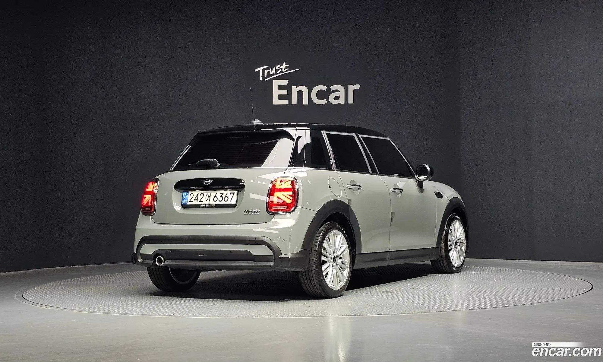 Mini Cooper 2021 WMW41DK07N2R07954 — 24
