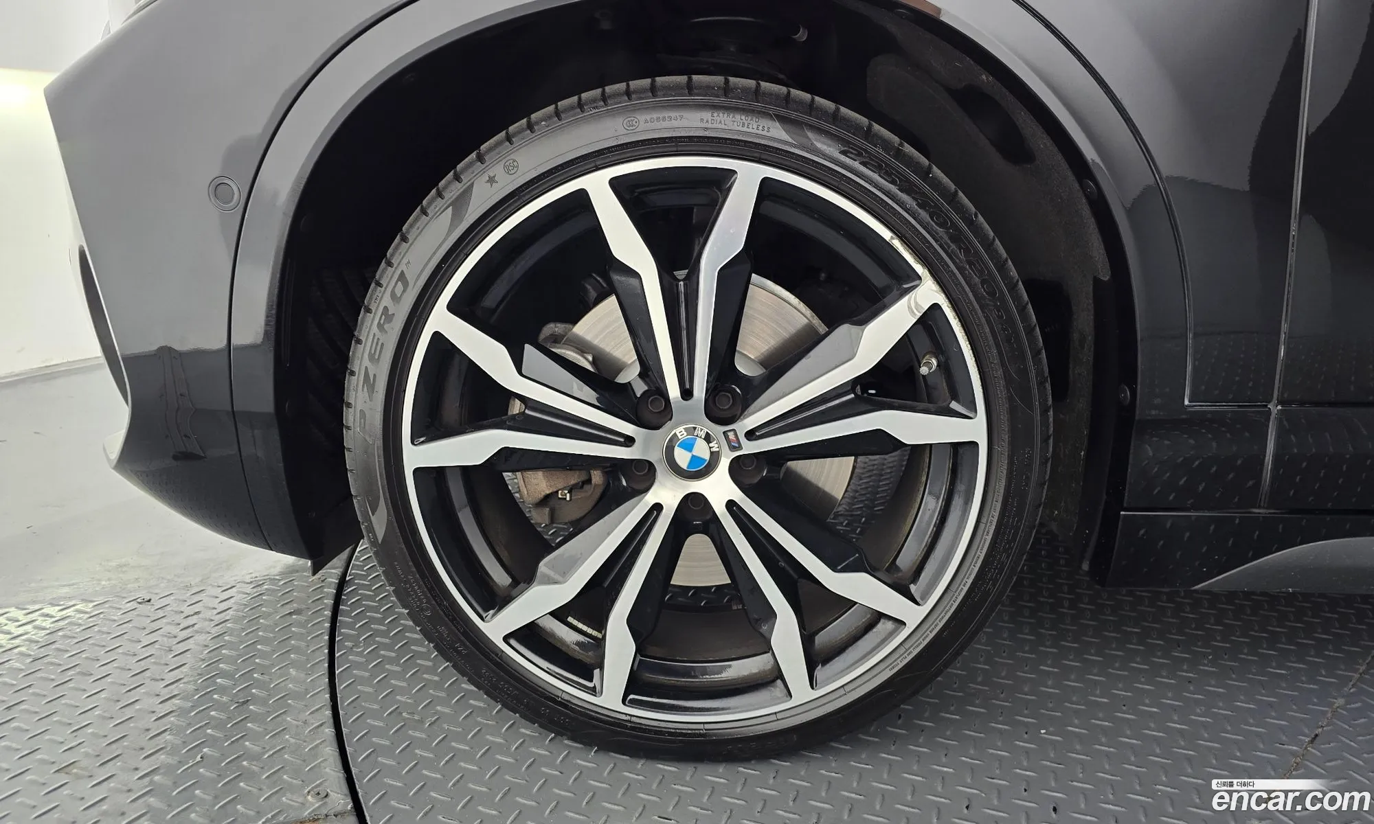 BMW X2 2022 WBA11DF00P5V79193 — 19