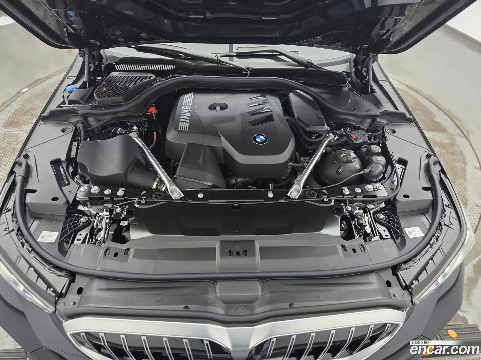 BMW 5 Series 2025 — 12