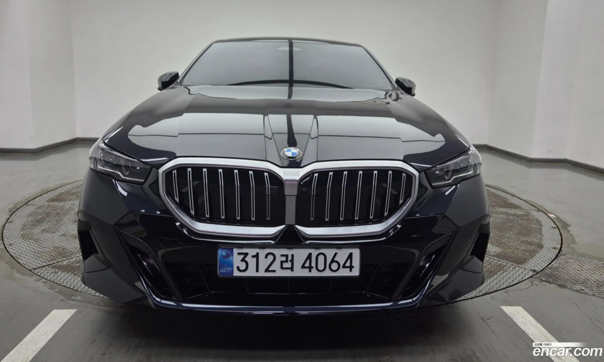BMW 5 Series 2025 — 5