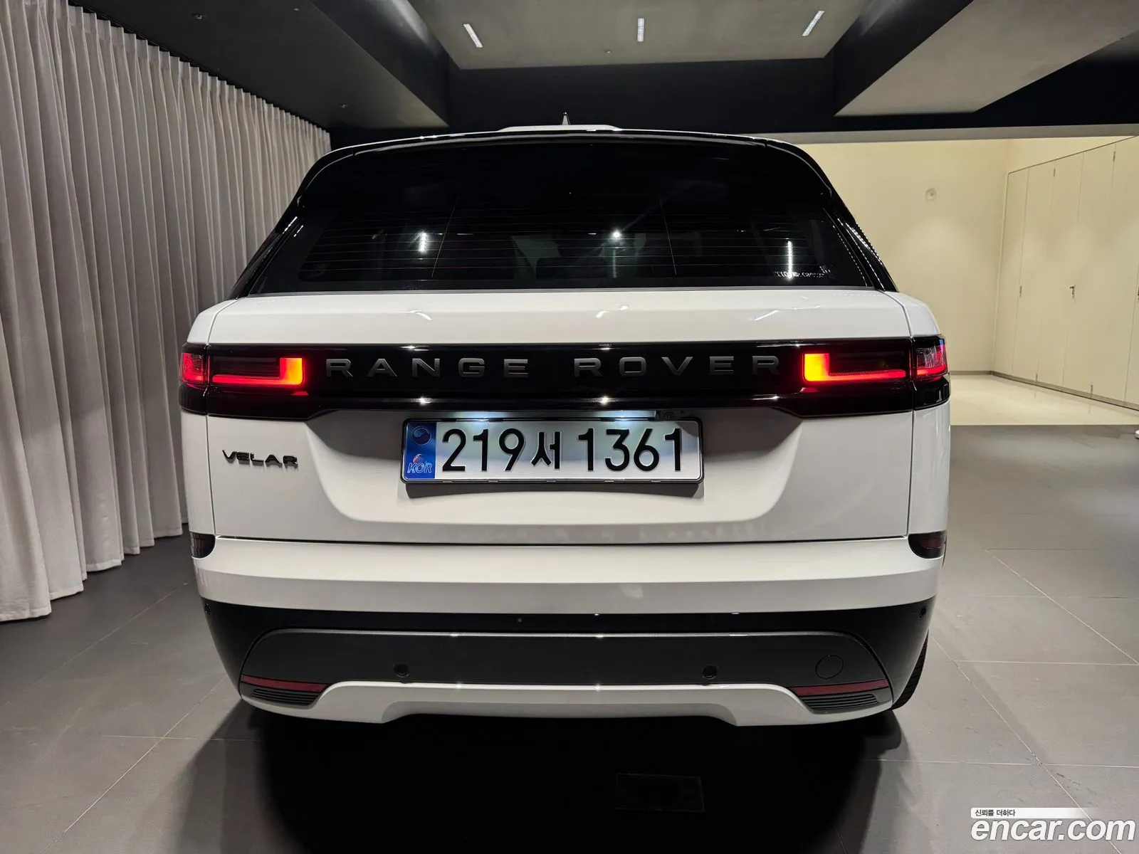 Land Rover Range Rover Velar 2026 — 3