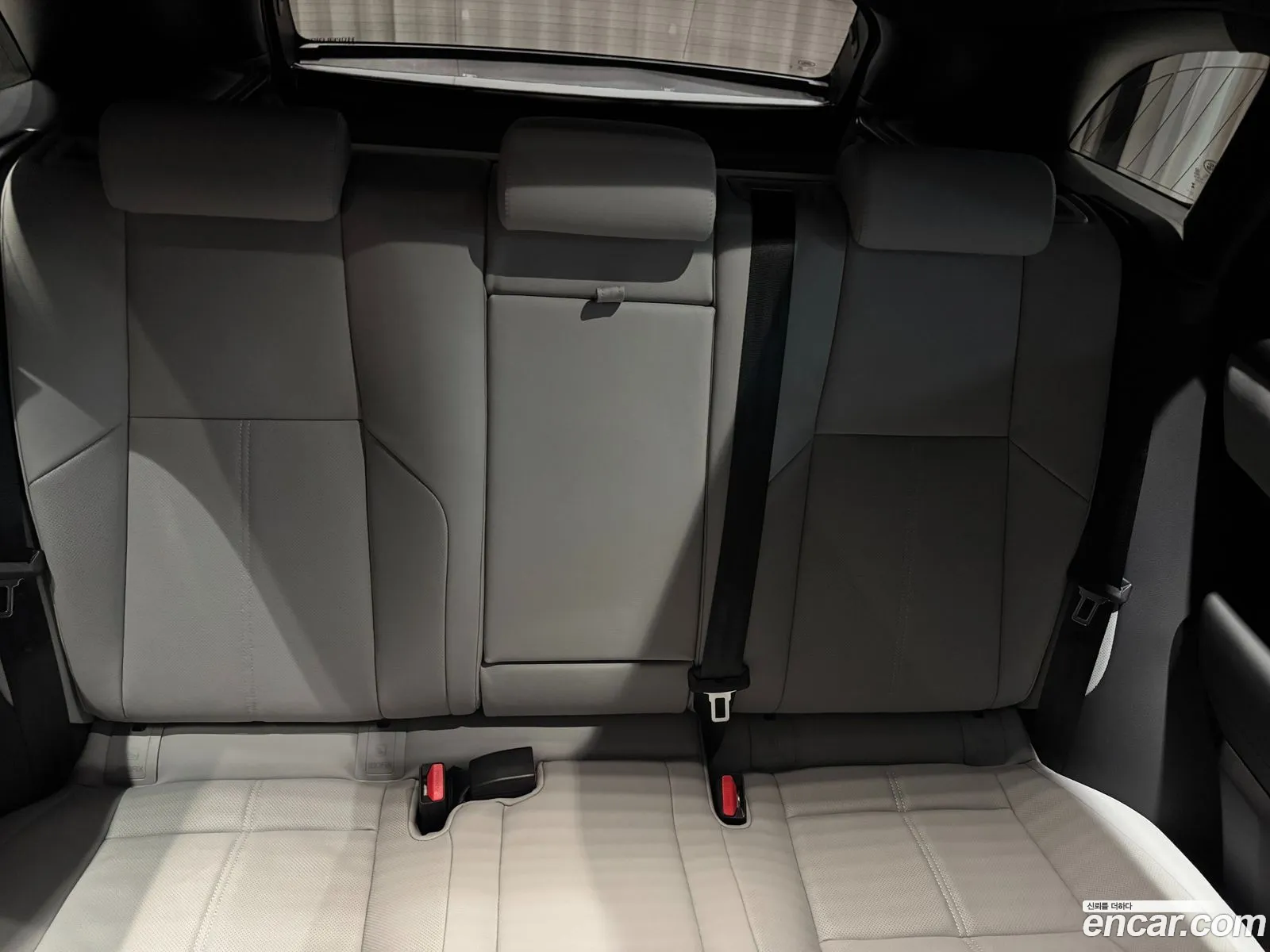 Land Rover Range Rover Velar 2026 — 17