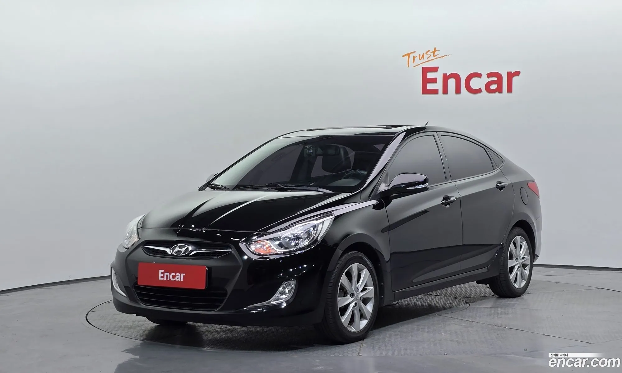 Hyundai Accent 2011 — 3