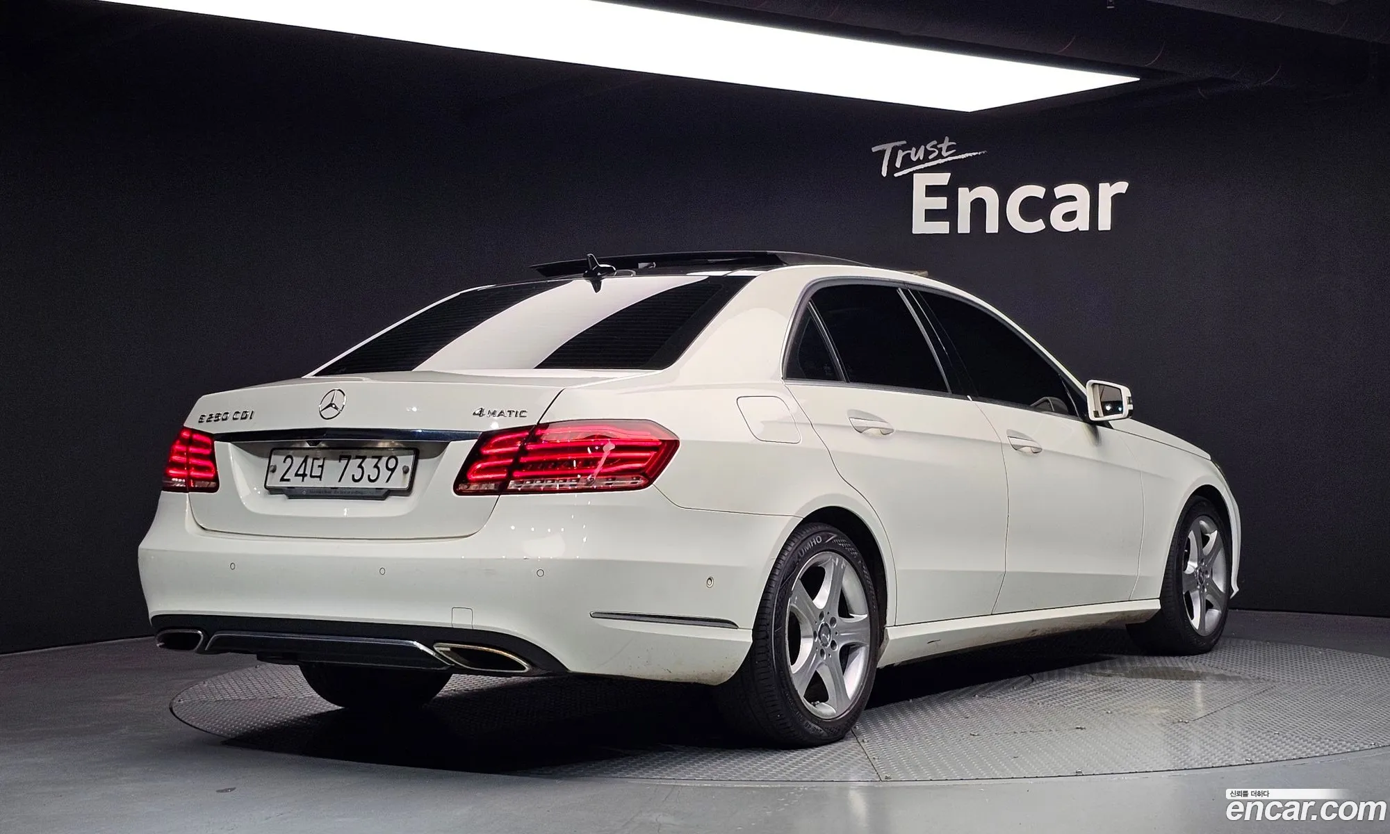 Mercedes-Benz E-Class W212 2013 WDDHF8CBXEA884839 — 5