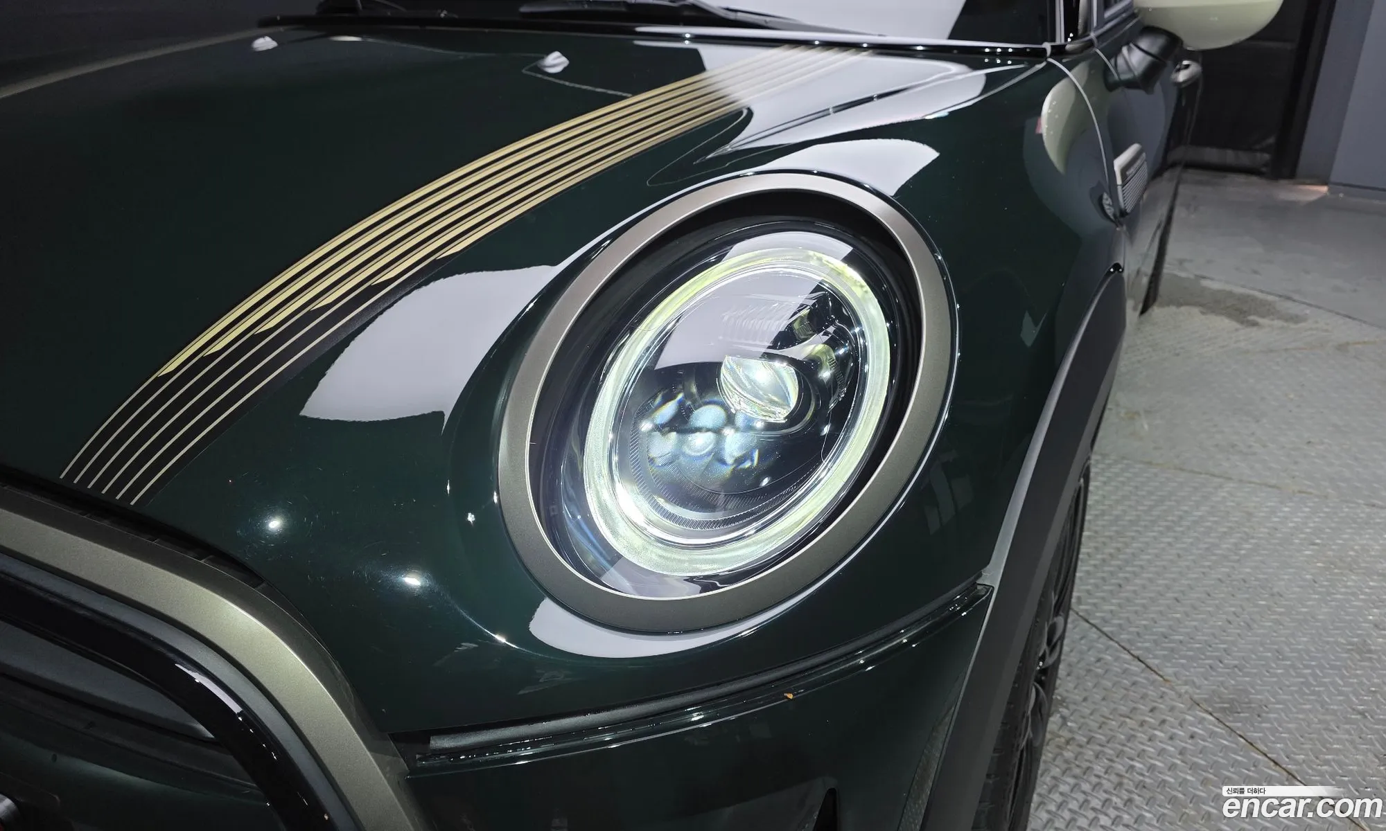 Mini Cooper S 2022 WMW41DK03P2S77532 — 31