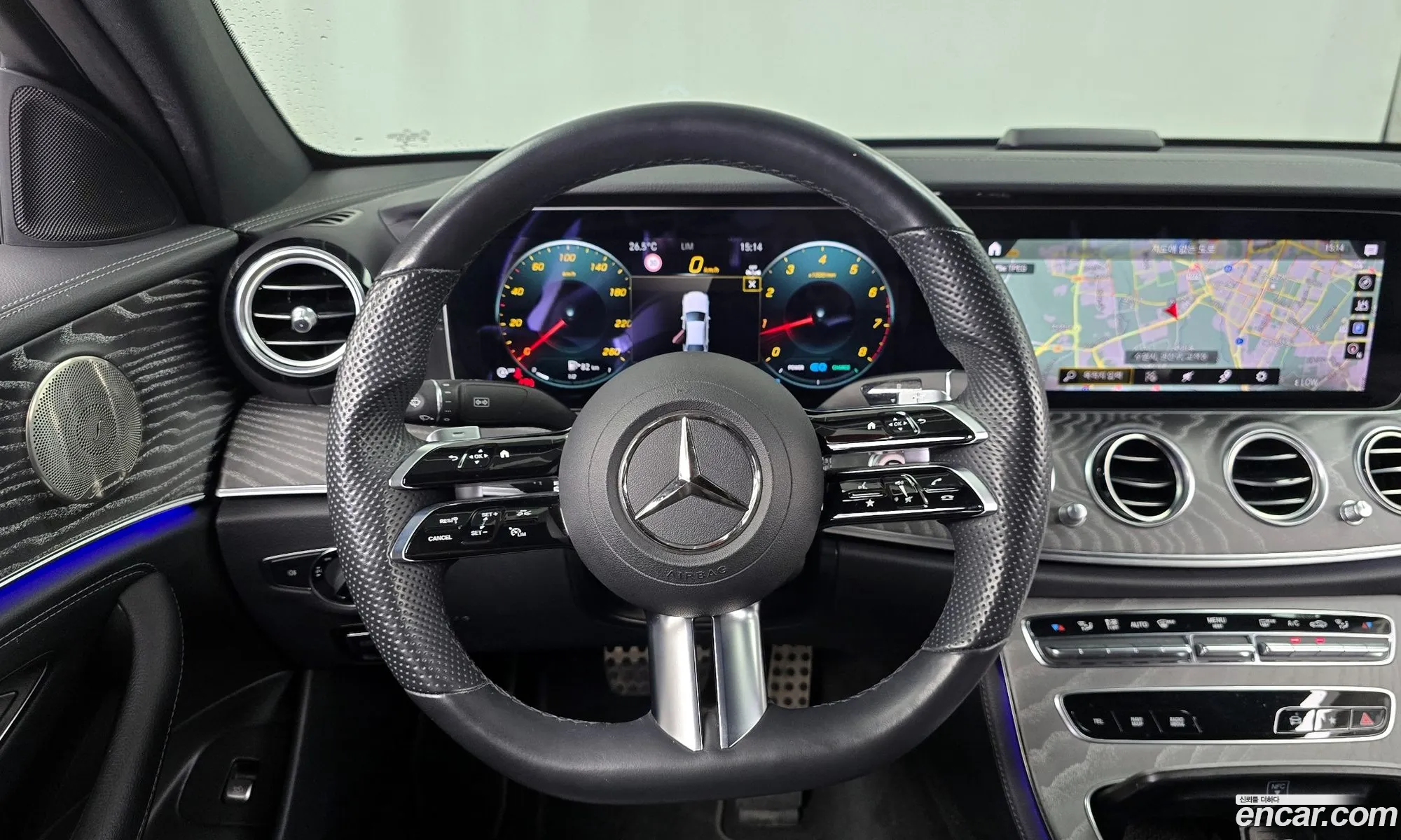 Mercedes-Benz E-Class W213 2022 — 19