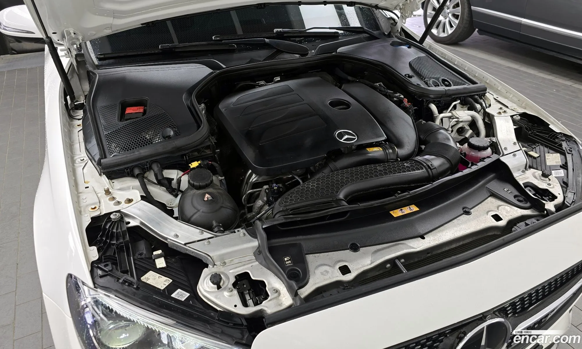 Mercedes-Benz E-Class W213 2022 — 12