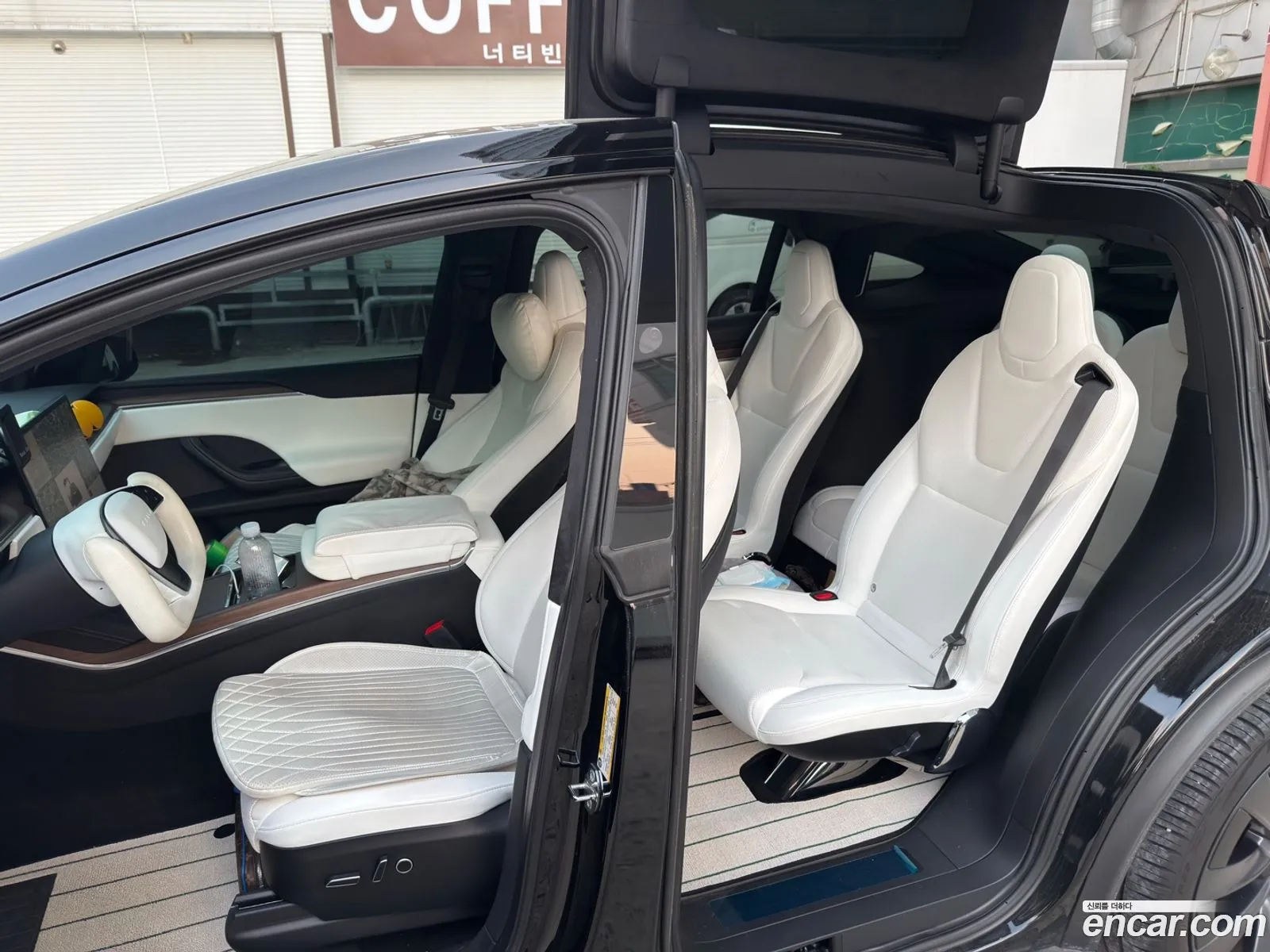 Tesla Model X 2023 — 8
