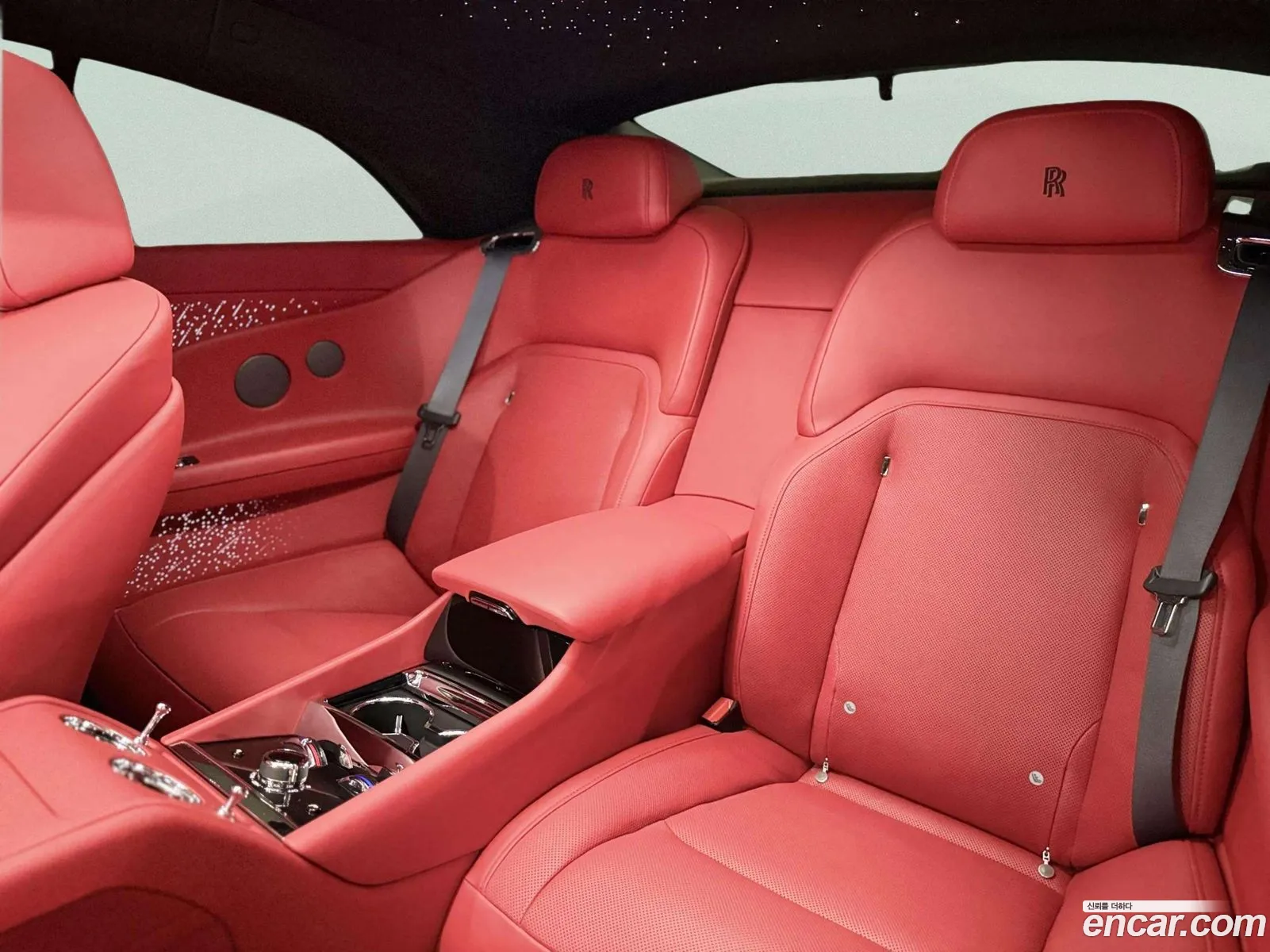 Rolls-Royce Spectre 2025 — 13