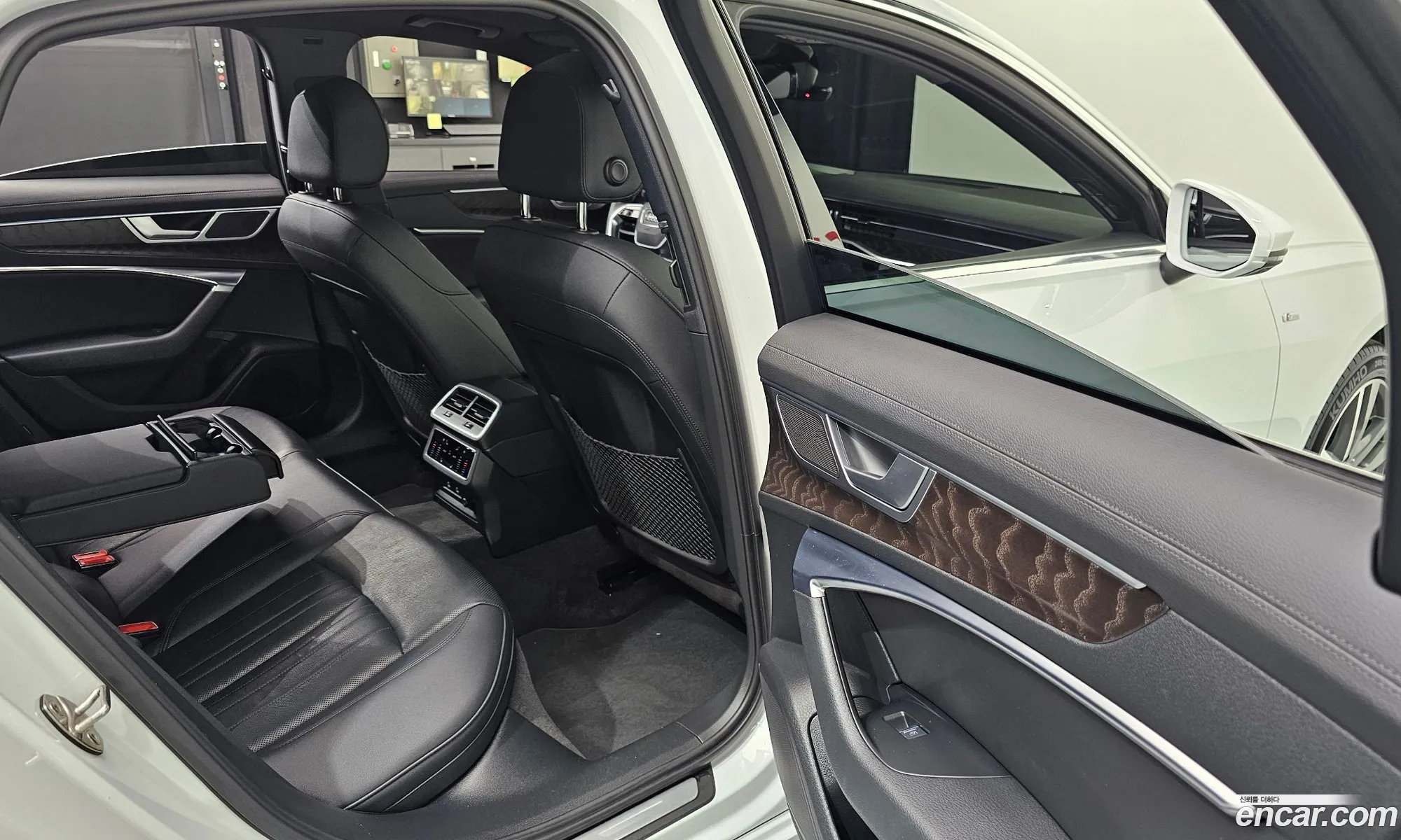 Audi A6 2022 — 2