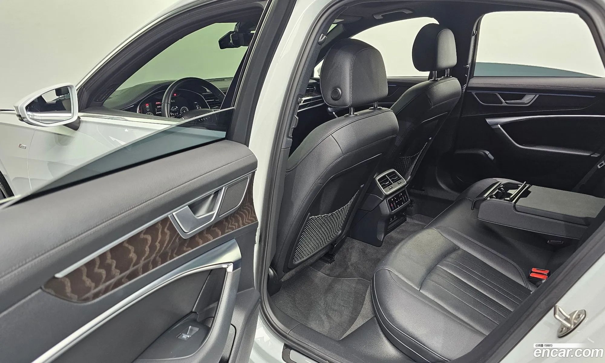 Audi A6 2022 — 21
