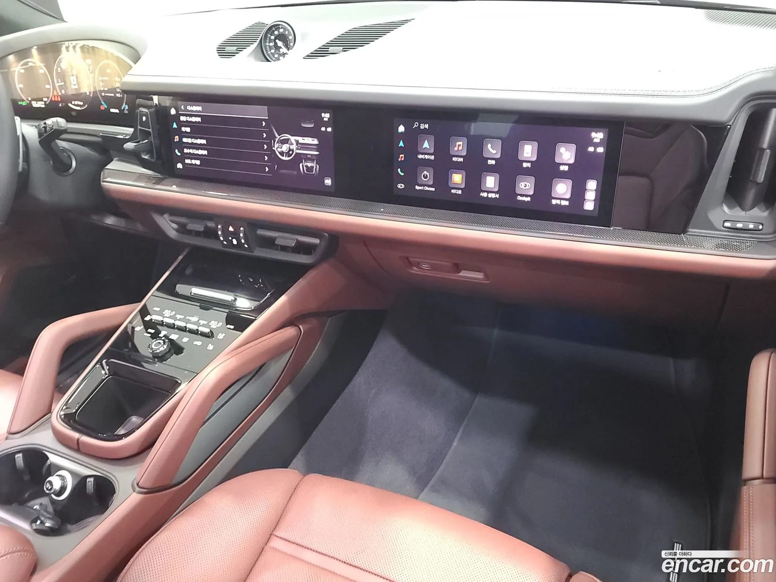 Porsche Cayenne 2025 — 18