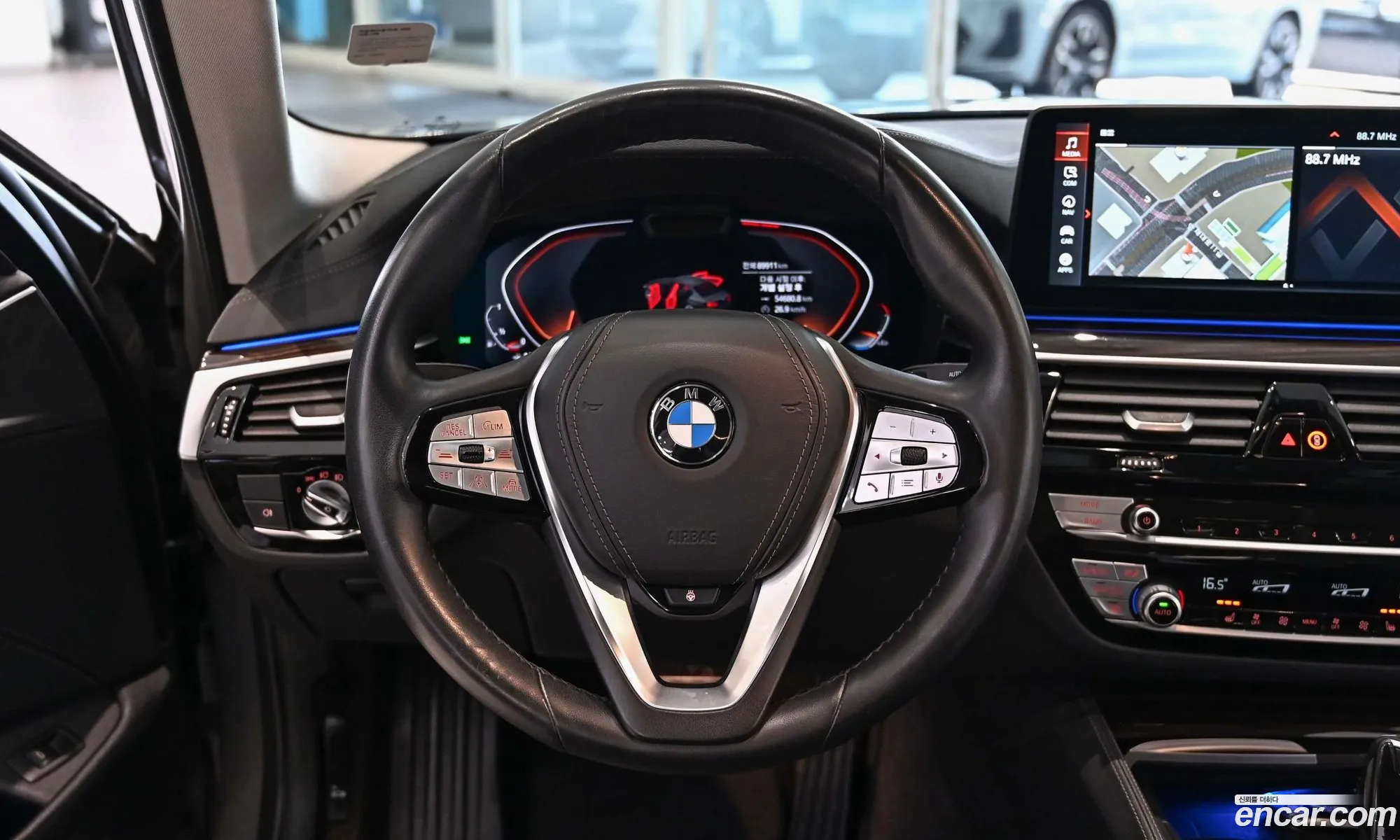 BMW 5 Series 2021 — 14