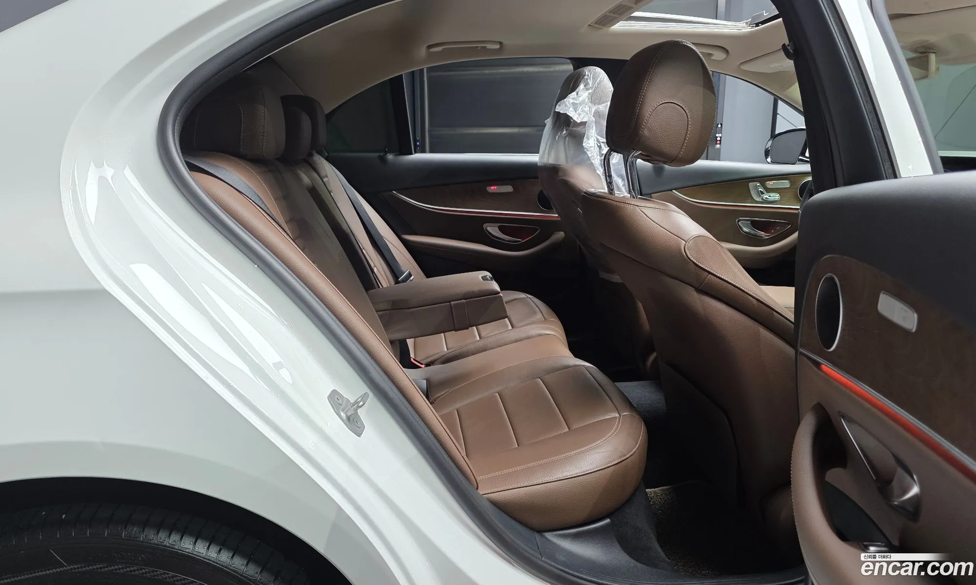 Mercedes-Benz E-Class W213 2017 — 22