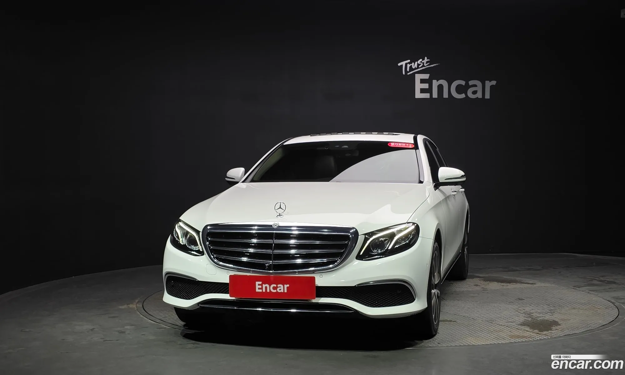 Mercedes-Benz E-Class W213 2017 — 3