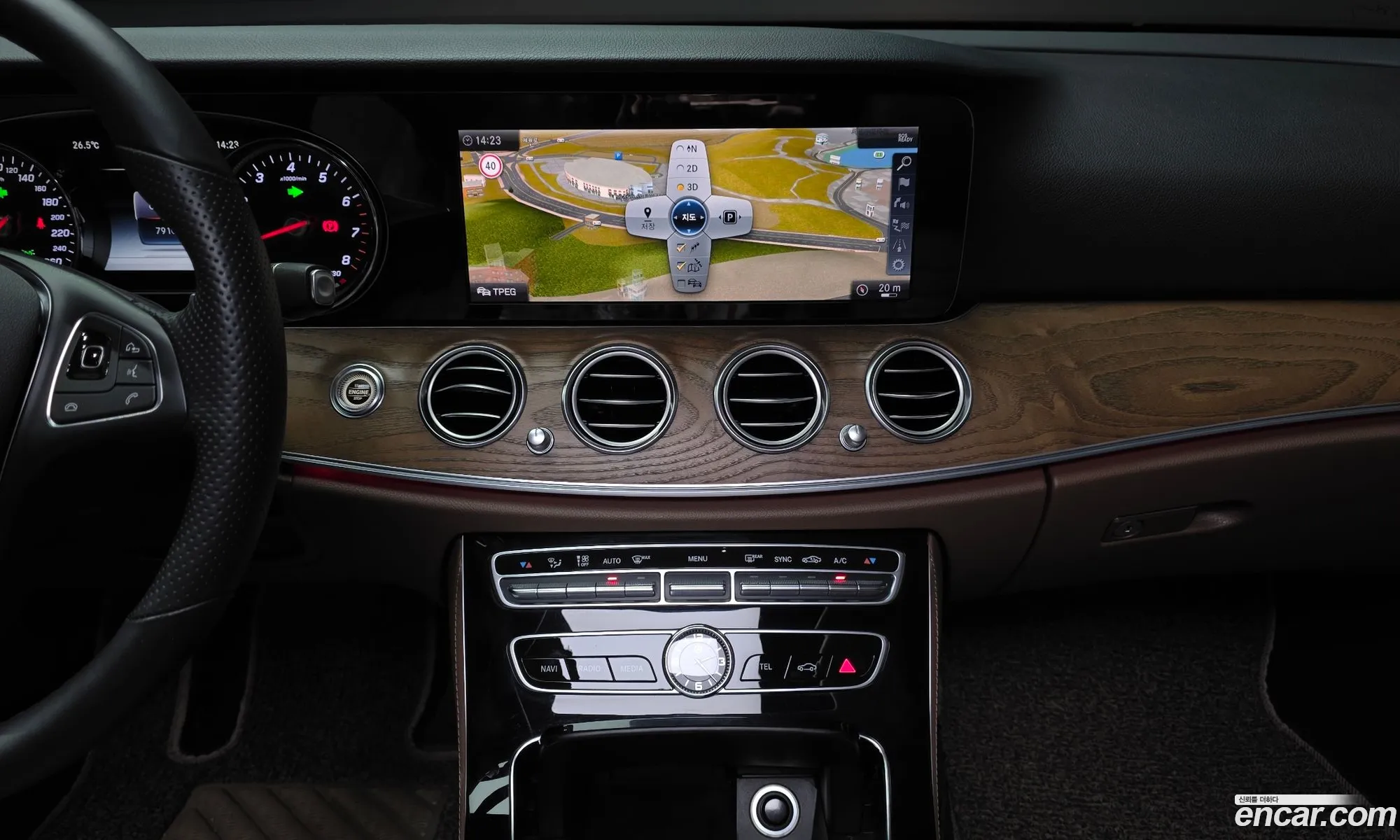 Mercedes-Benz E-Class W213 2017 — 14