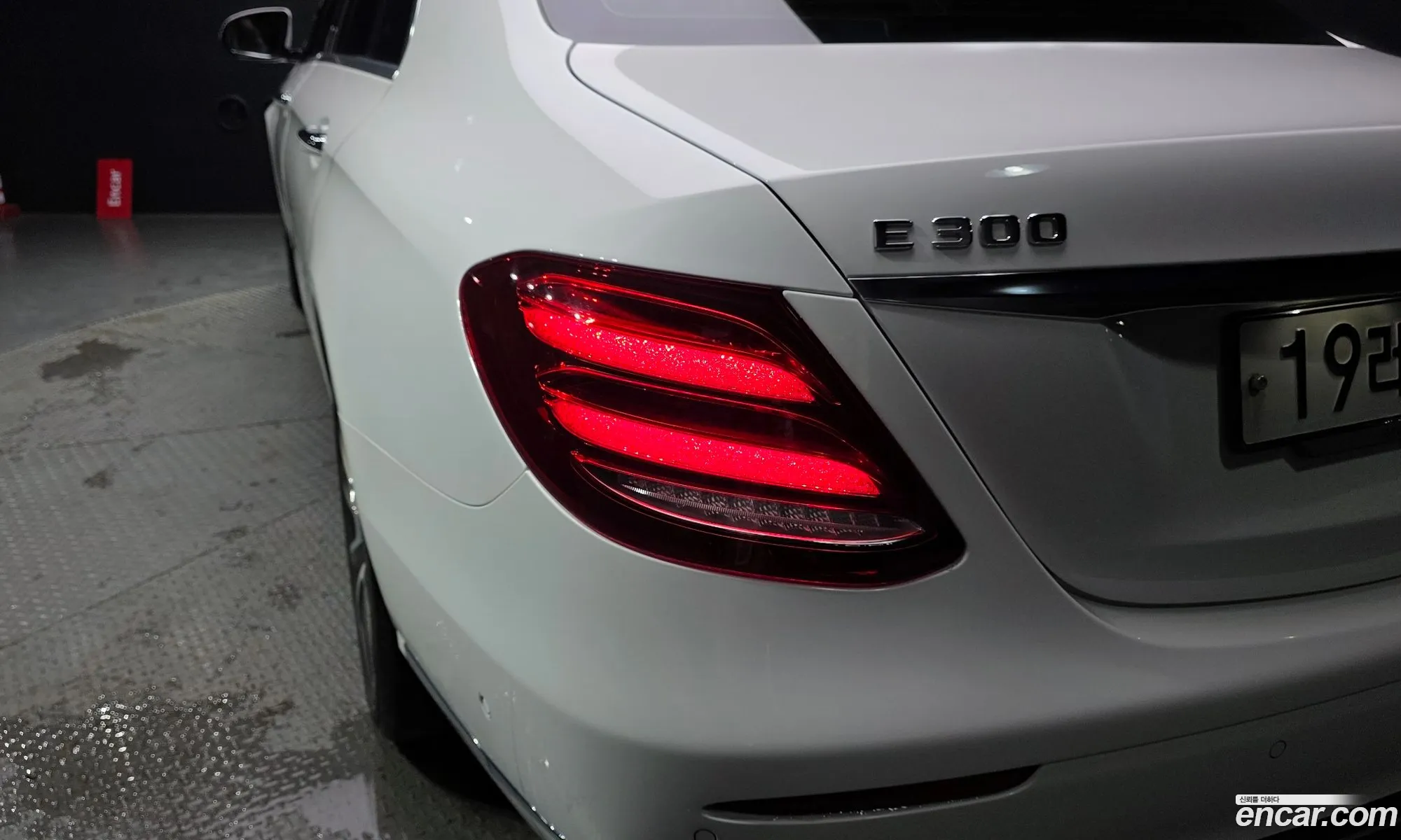 Mercedes-Benz E-Class W213 2017 — 13