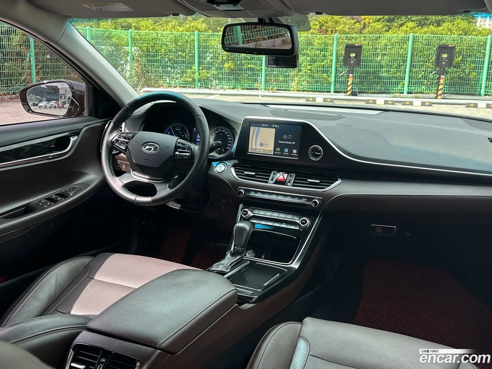 Hyundai Grandeur IG Hybrid 2017 — 4