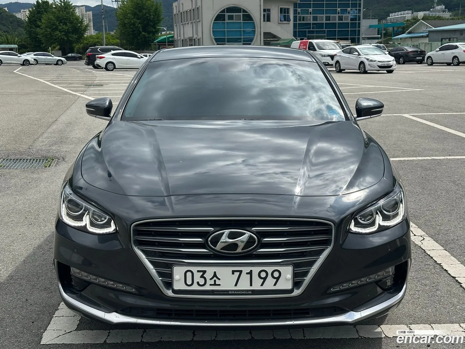 Hyundai Grandeur IG Hybrid 2017 — 2