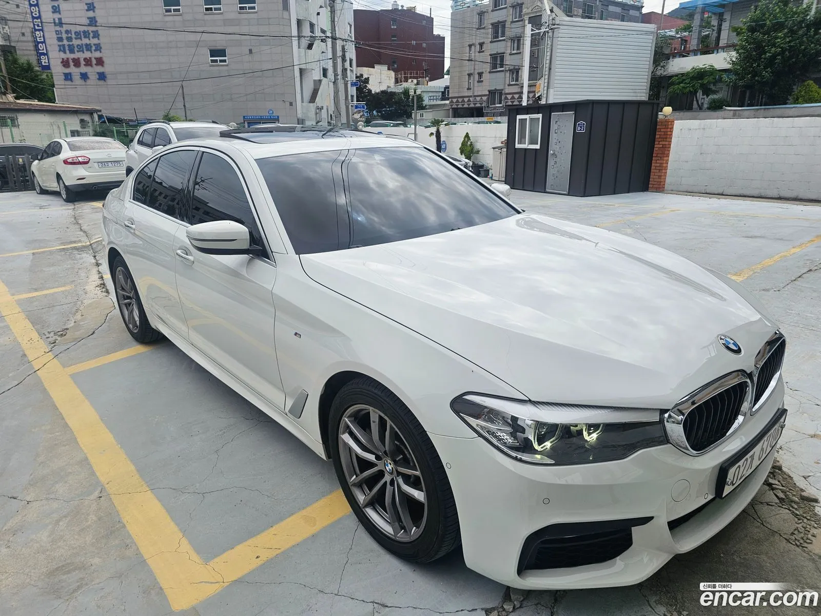 BMW 5 Series 2017 — 9