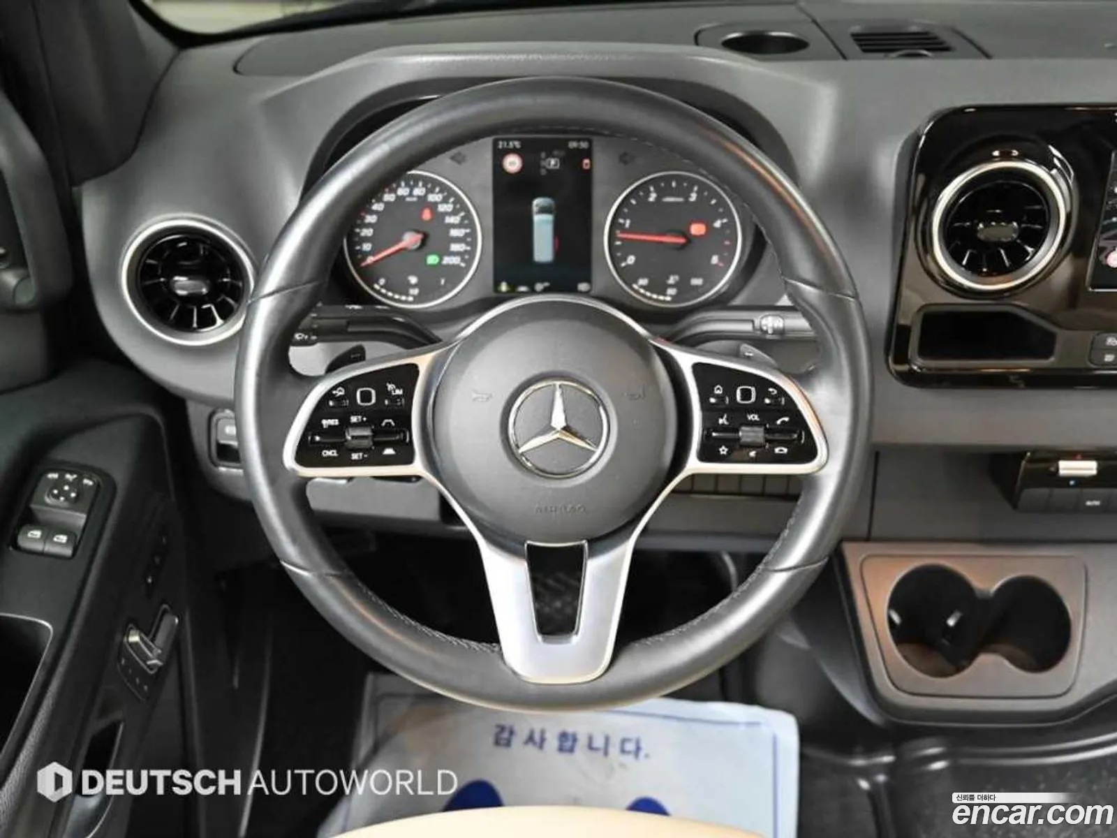 Mercedes-Benz Sprinter 2020 — 17