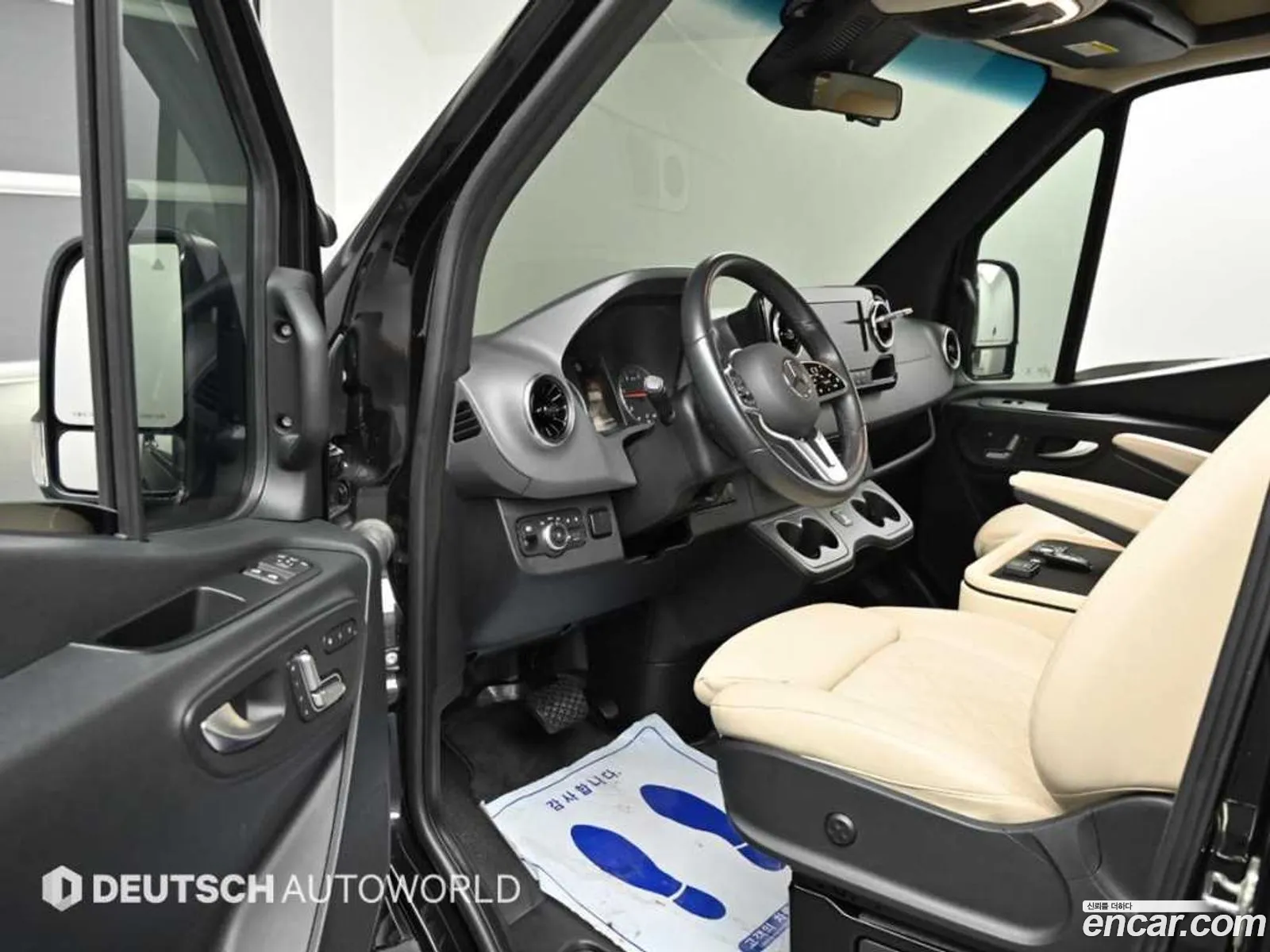 Mercedes-Benz Sprinter 2020 — 14