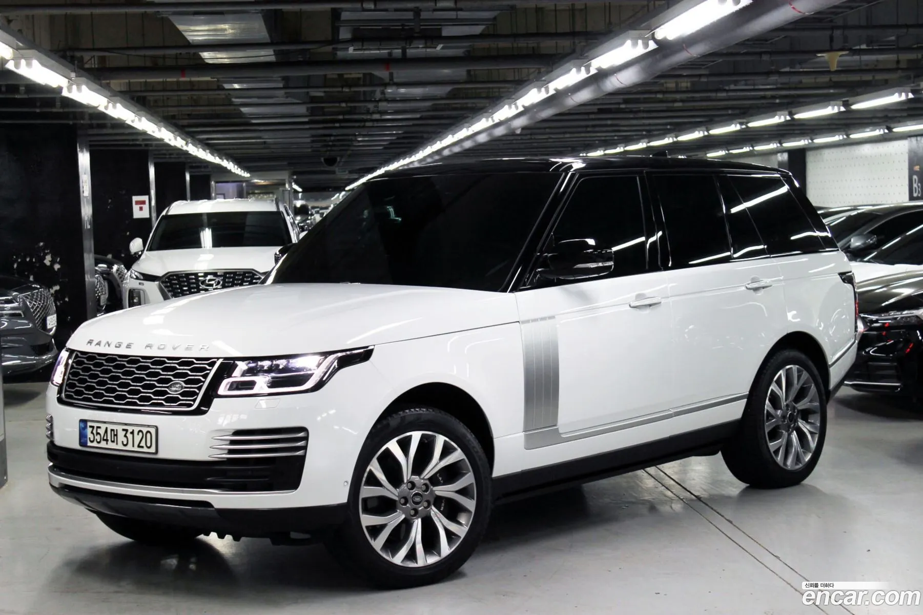 Land Rover Range Rover 2020 — 2