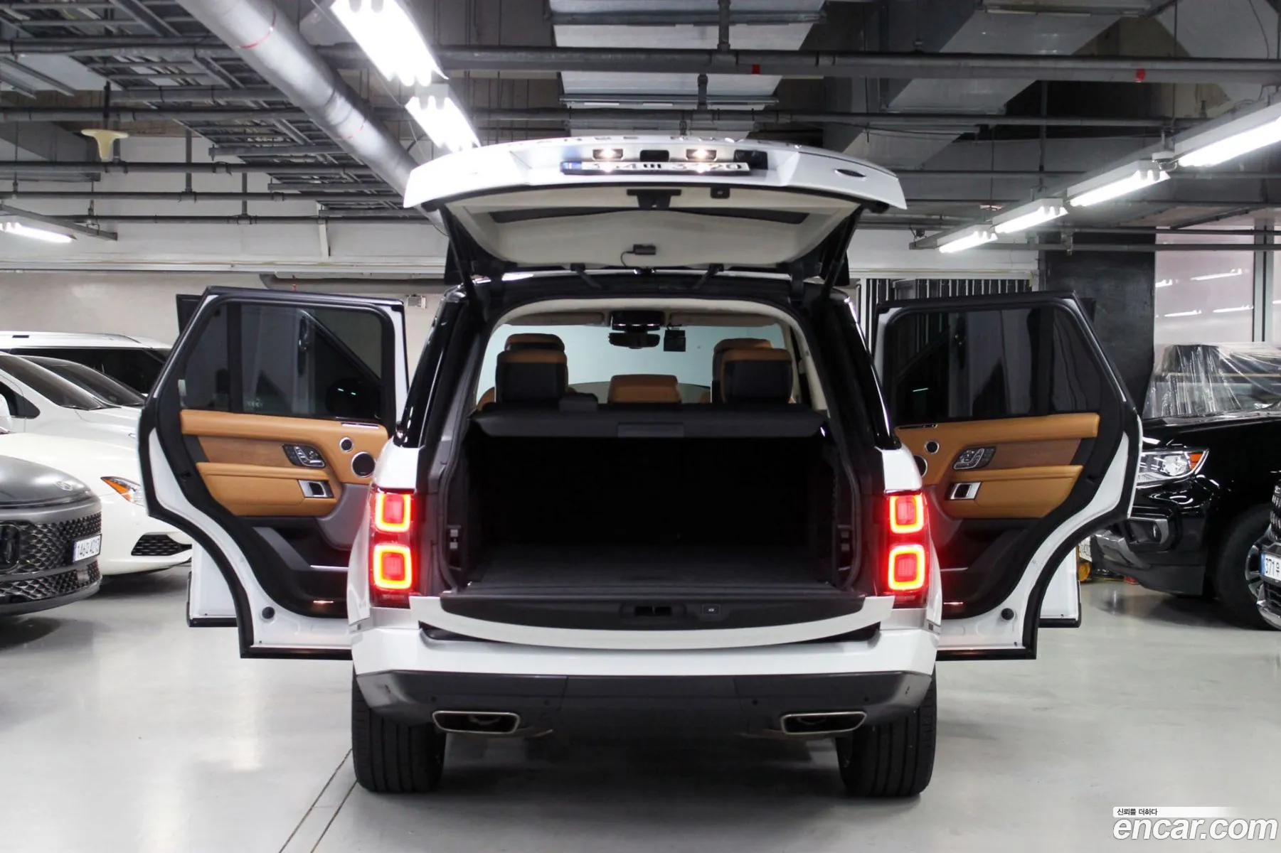 Land Rover Range Rover 2020 — 12
