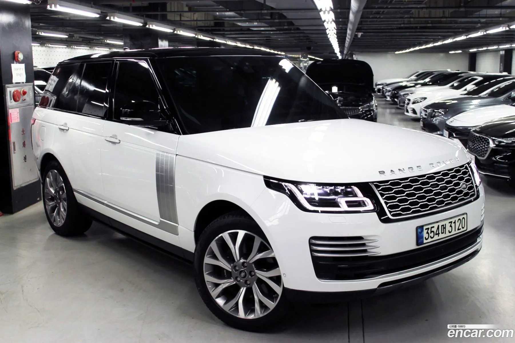 Land Rover Range Rover 2020 — 19