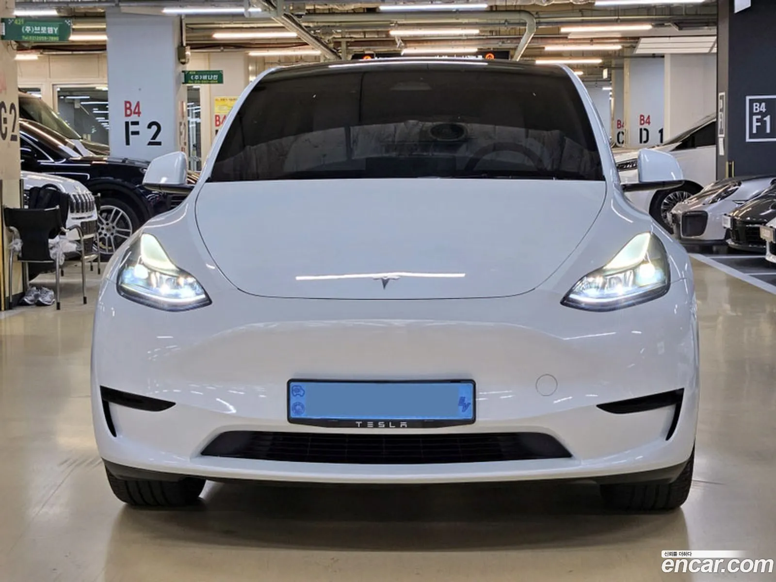 Tesla Model Y 2023 — 5